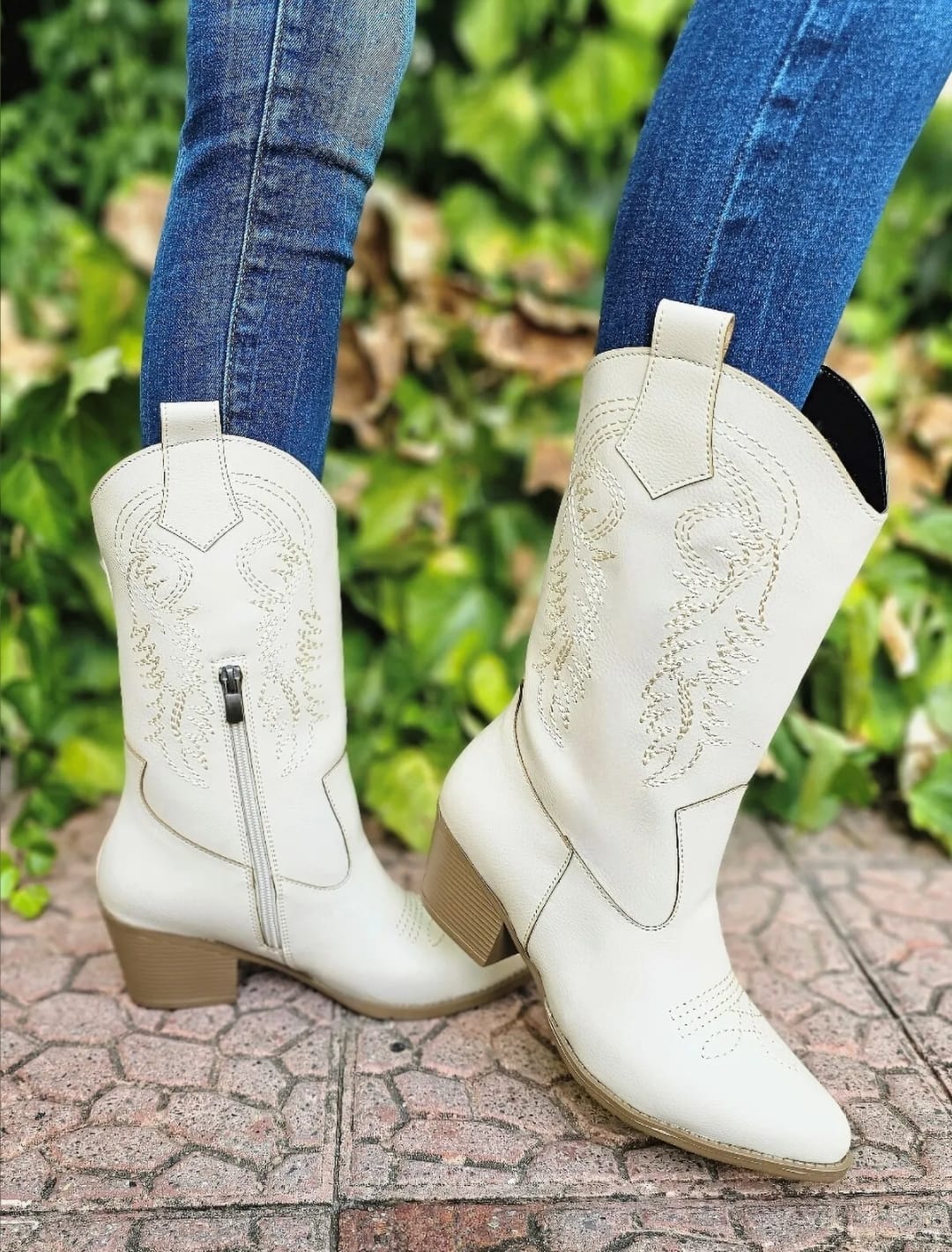 Trendyol Women's Cream Leather Embroidered Zippered Western Cowboy Boots, Size: 37 +