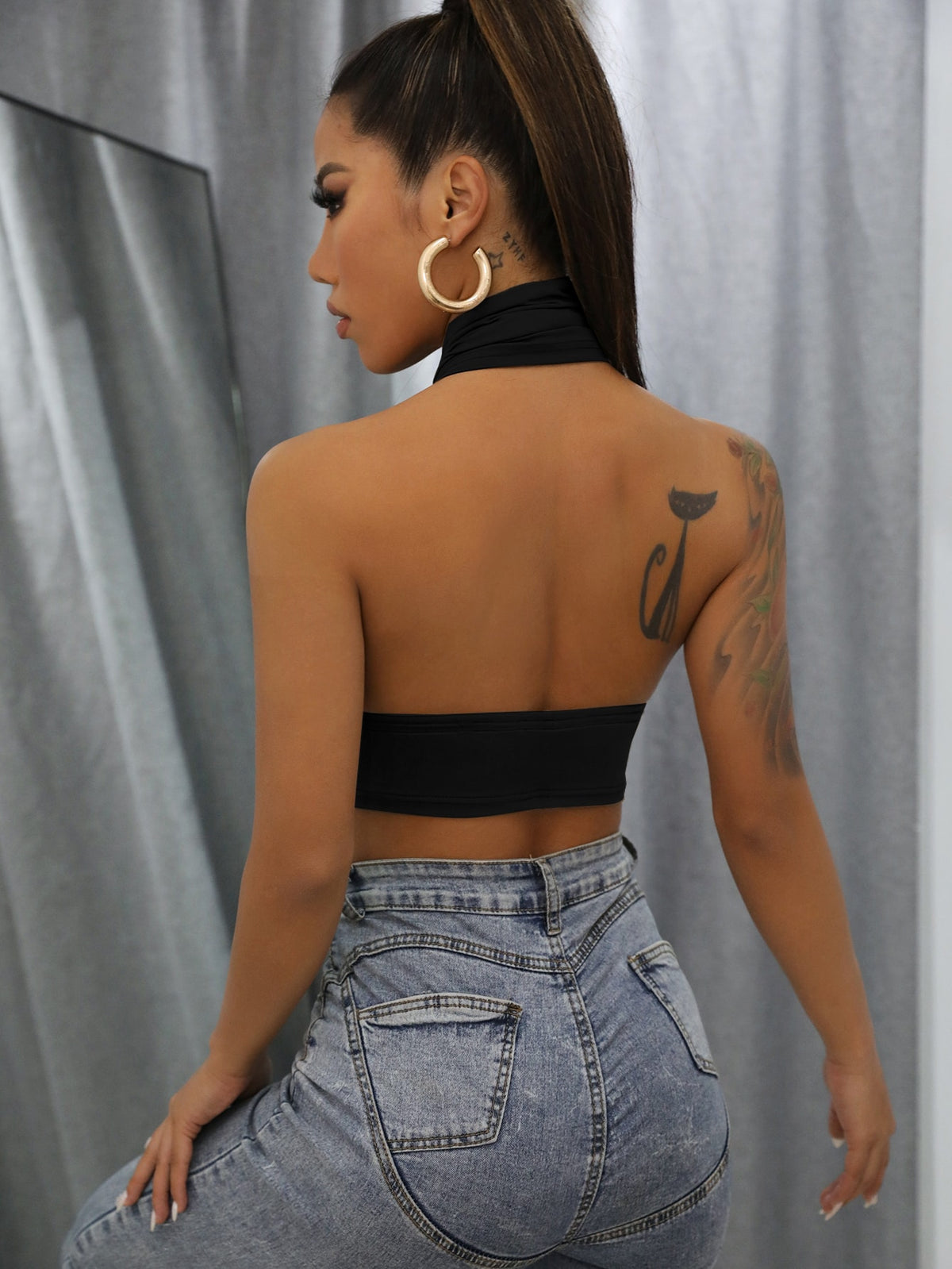 Women's Solid Criss Cross Backless Crop Halter Top