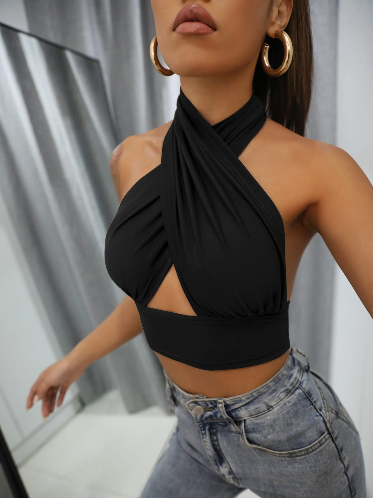 Women's Solid Criss Cross Backless Crop Halter Top