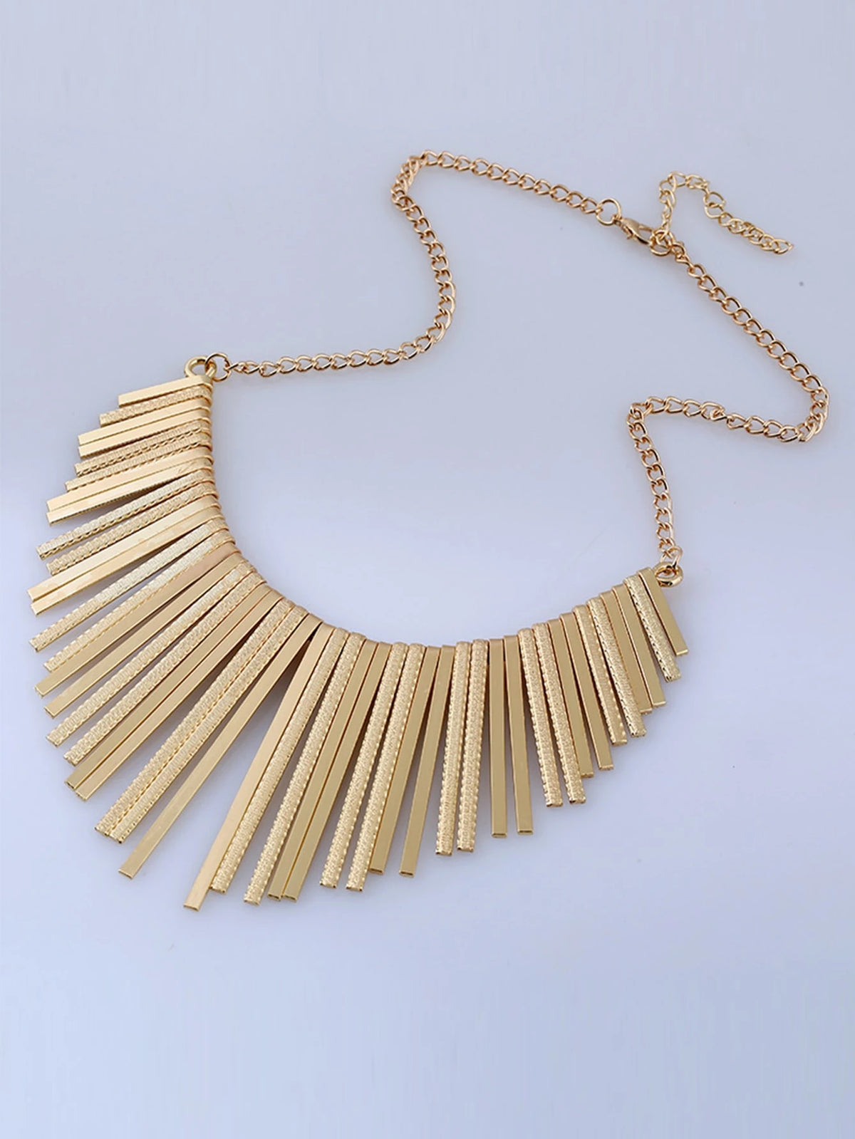 Women's Fashionable Long Floral Metallic Tassel Punk Necklace