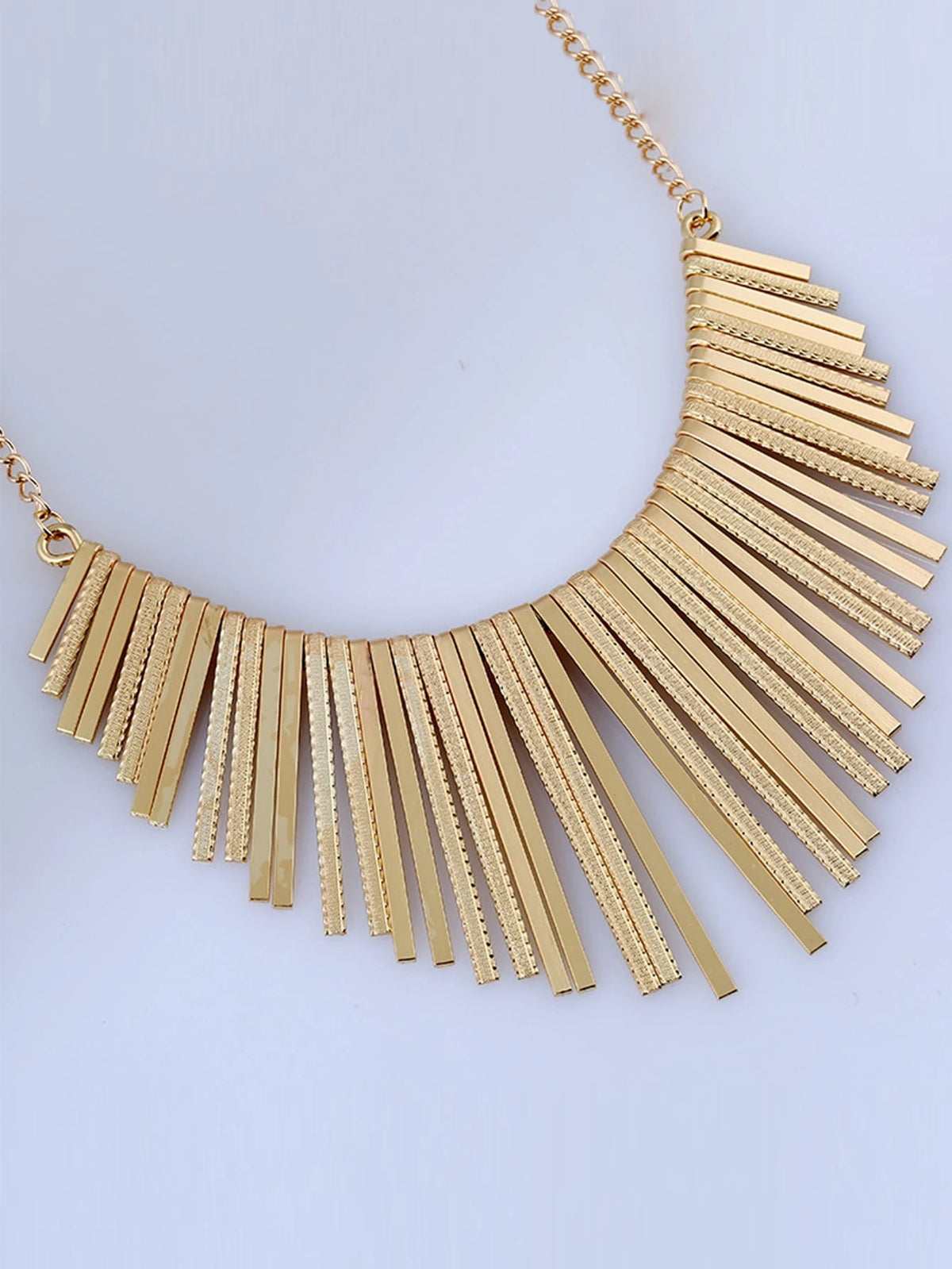 Women's Fashionable Long Floral Metallic Tassel Punk Necklace