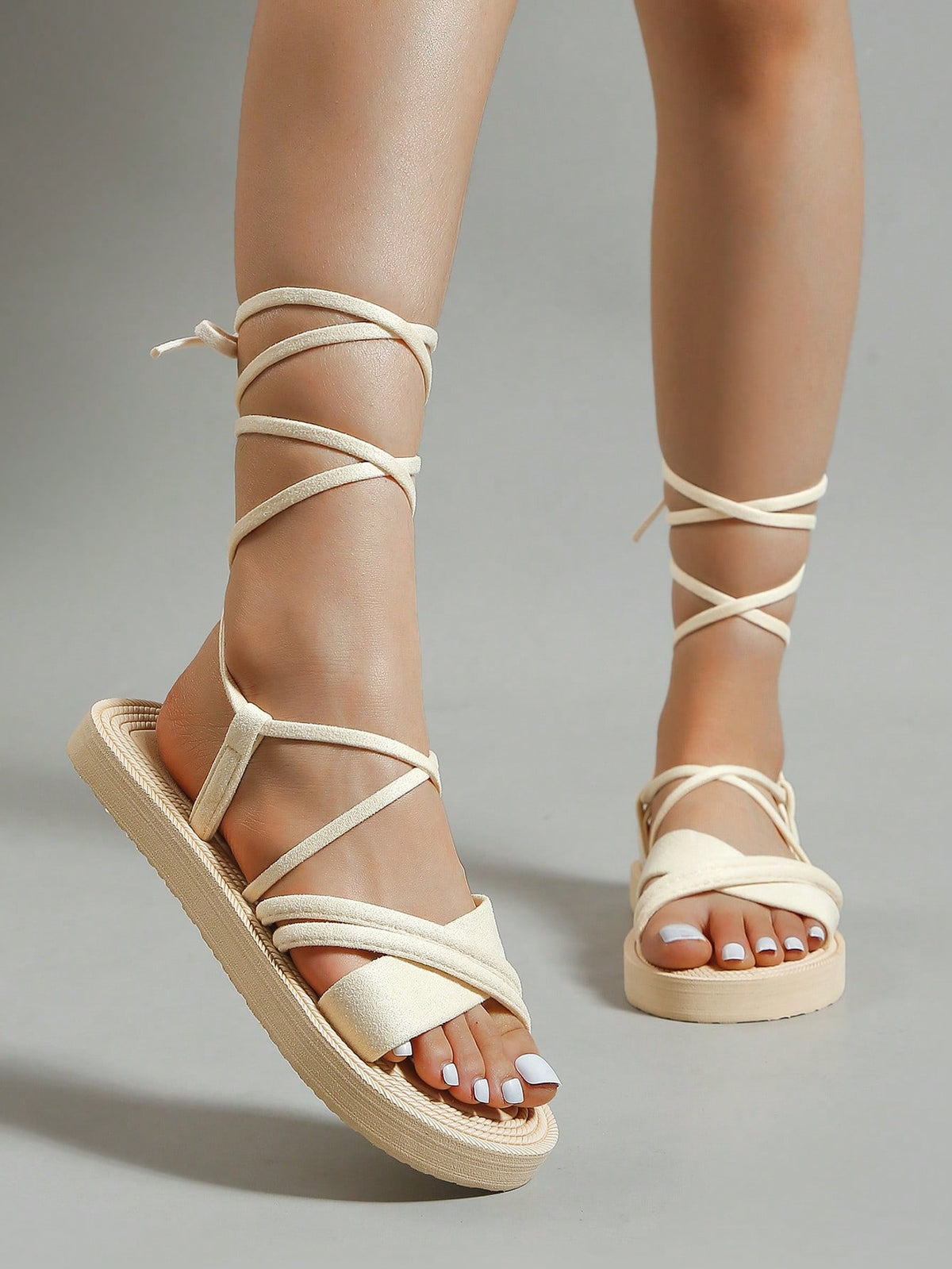Women's Elegant Strappy Tie Leg Flat Sandals