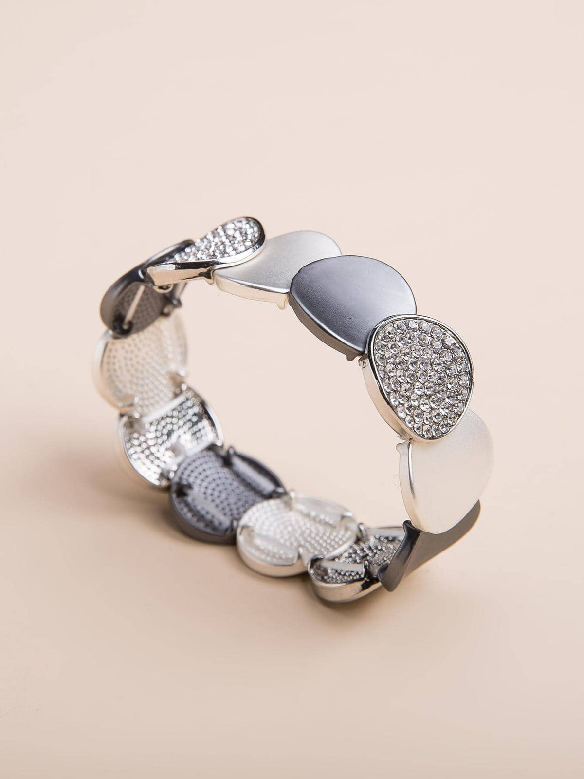 Women's Fashionable Rhinestone Round Decor Bangle