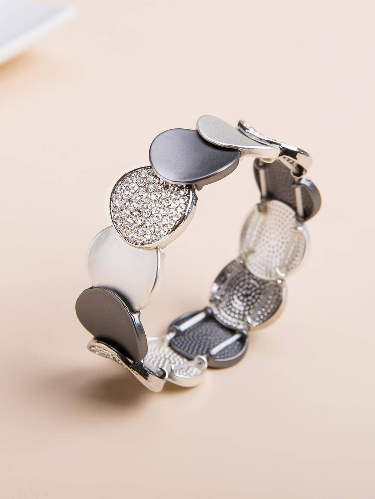 Women's Fashionable Rhinestone Round Decor Bangle