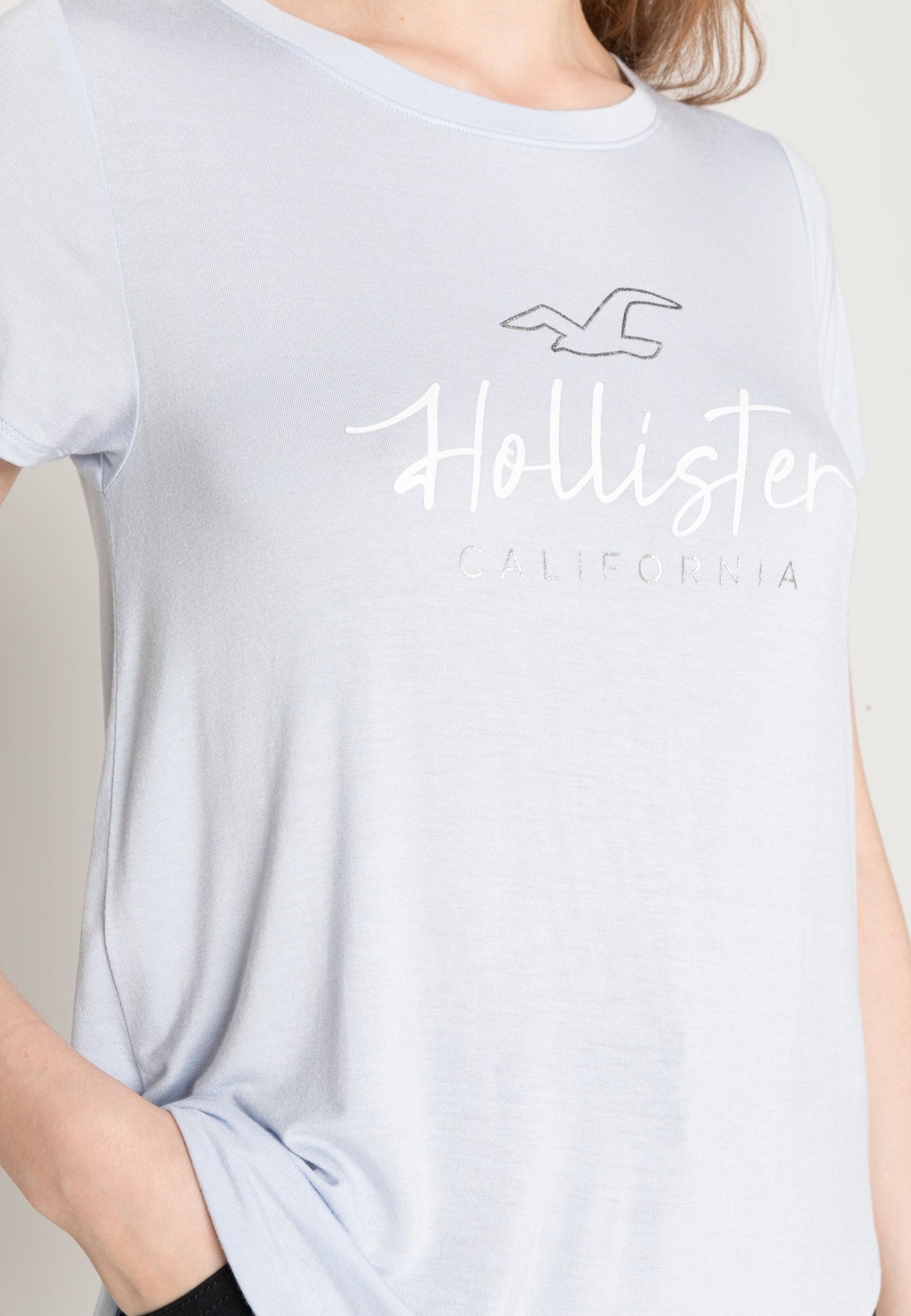Women's Hollister Co. Purple Graphic Print Crew Neck T-Shirt