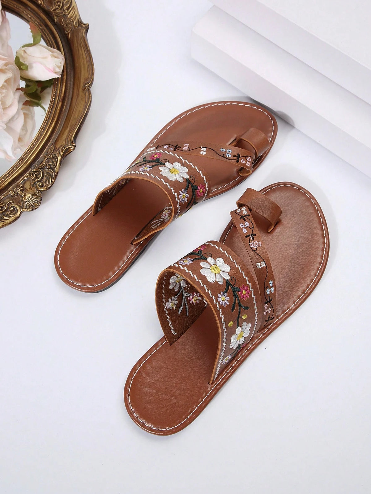 Women's Embroidered Open Toe Flat Slide Sandals Brown