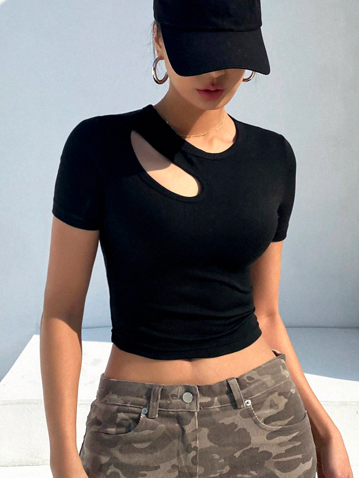 Women's Hollow Out Slim Fit Short Sleeve Crop Top