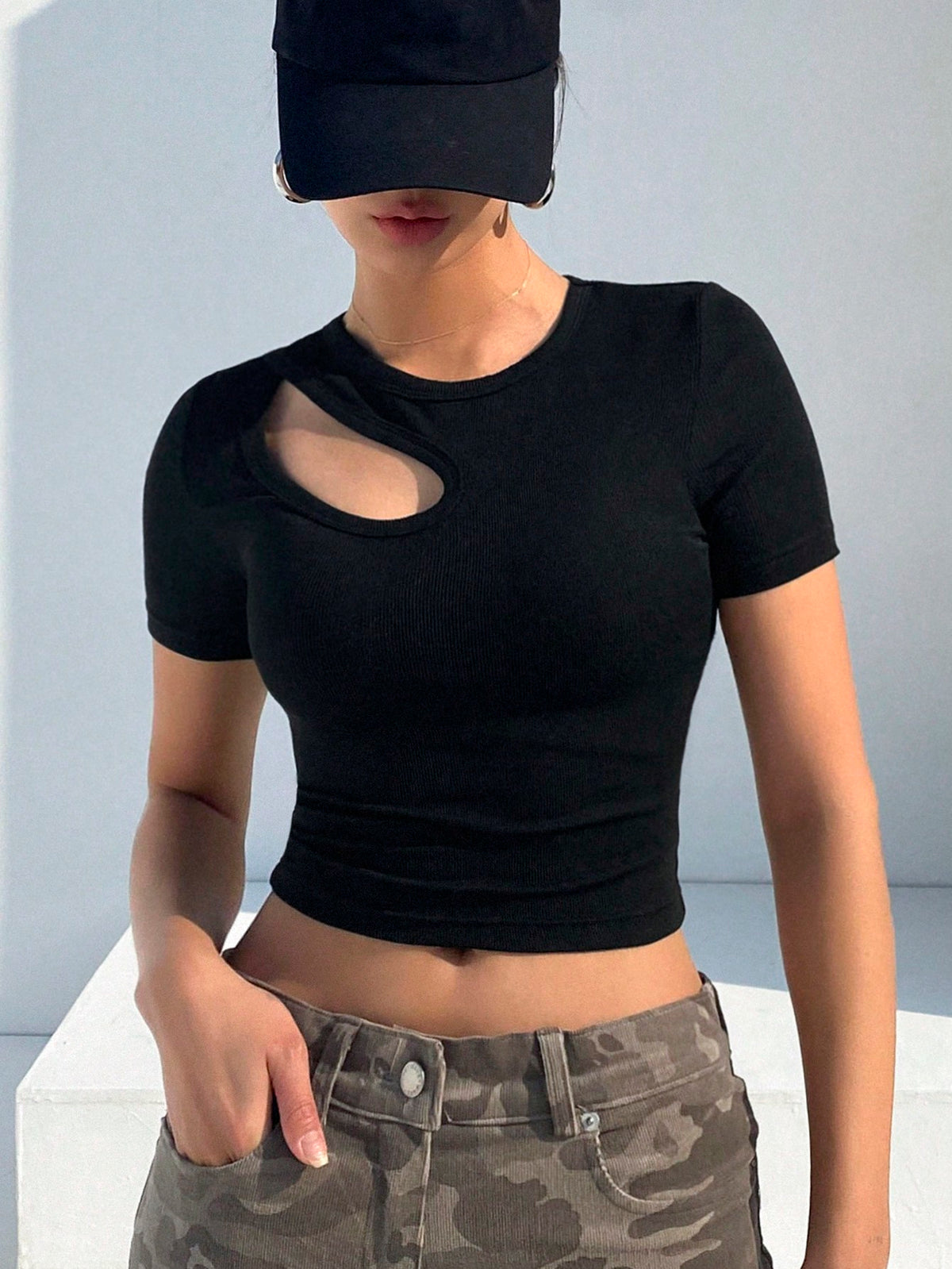 Women's Hollow Out Slim Fit Short Sleeve Crop Top