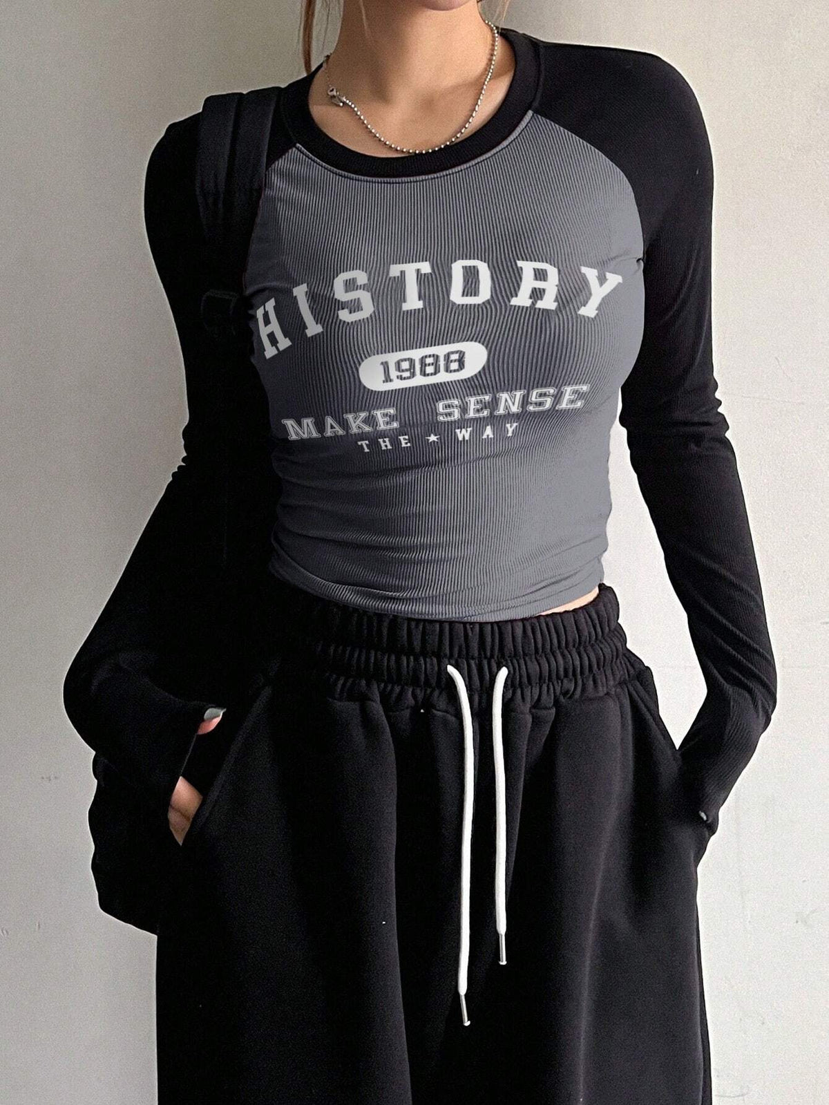 Women's Colorblock Raglan Sleeve Letter Print Slim Fit T-Shirt