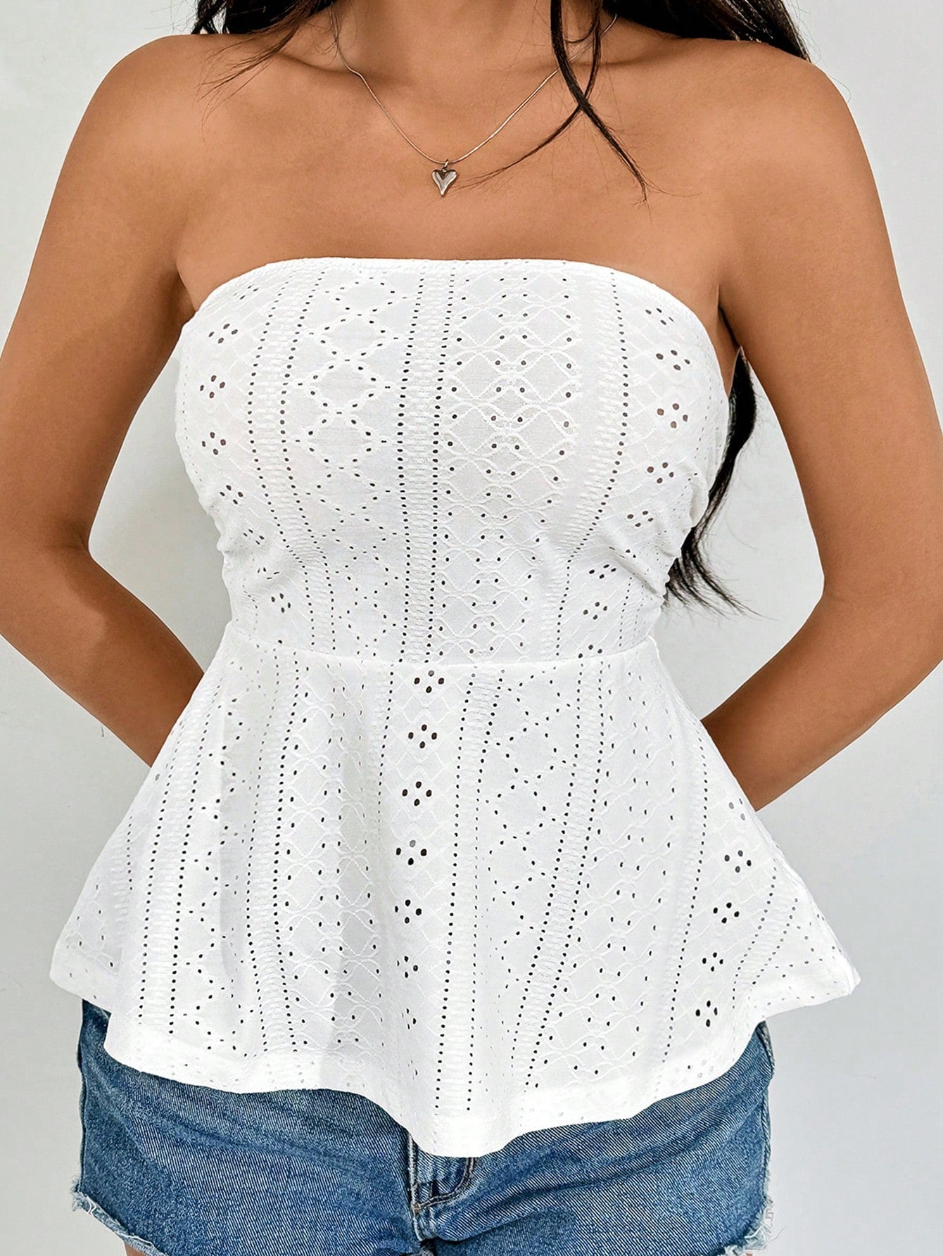 Women's Eyelet Embroidery Ruffle Hem Strapless Tube Top