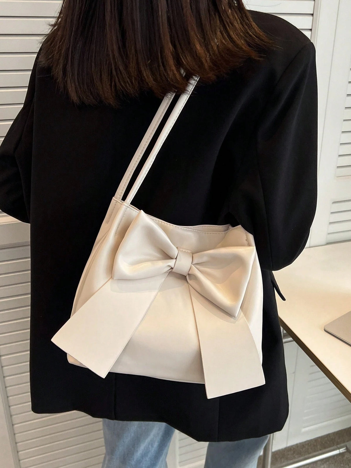 Women's Elegant Bow Decor PU Leather Shoulder Tote Bag