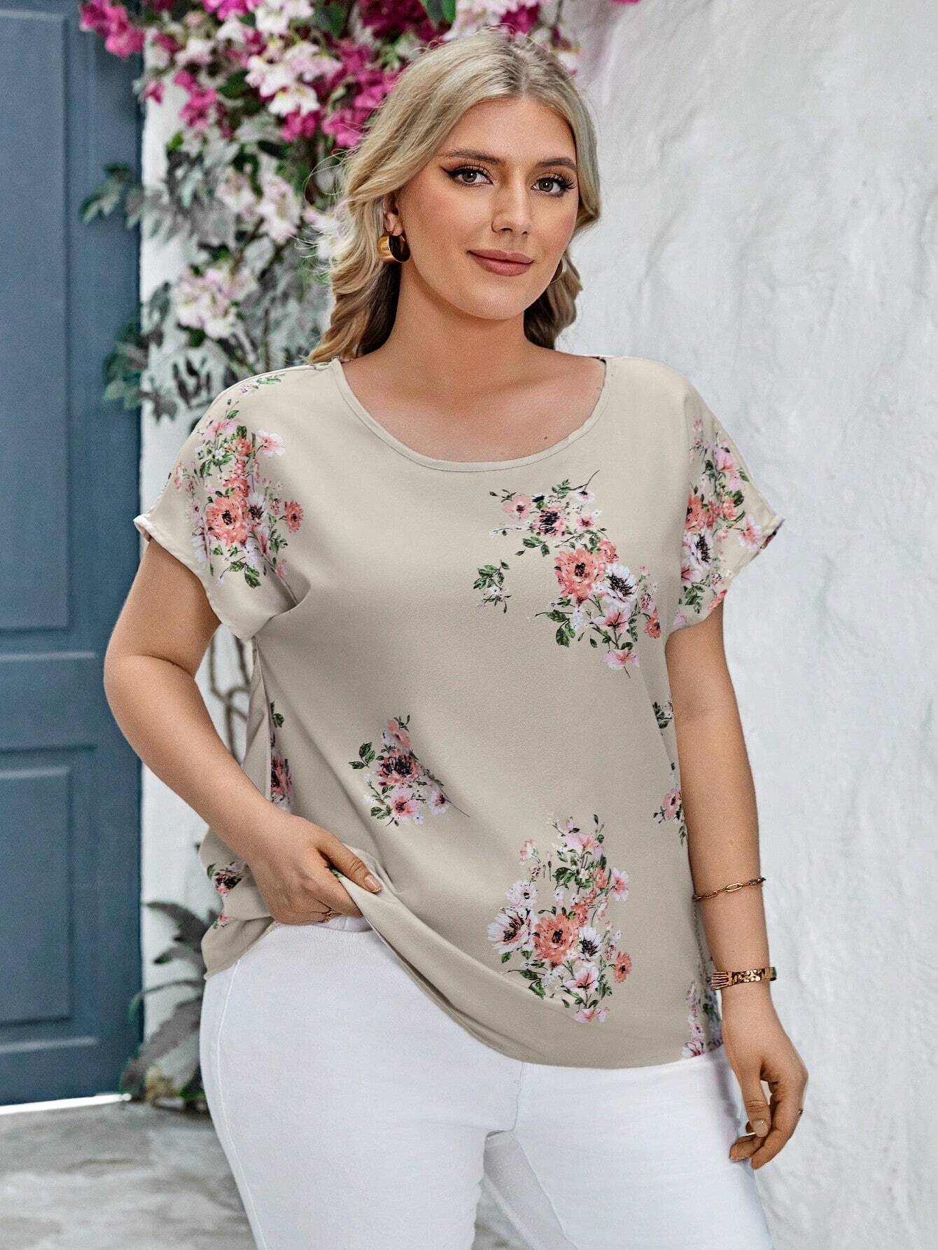 Women's Plus Size Floral Print Round Neck Batwing Sleeve Blouse