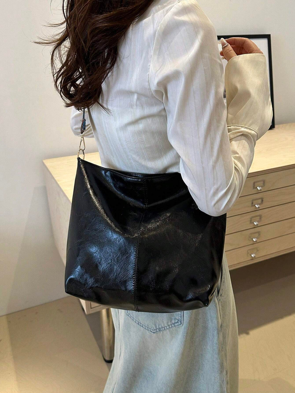 Women's Casual Vintage PU Leather Bucket Shoulder Bag