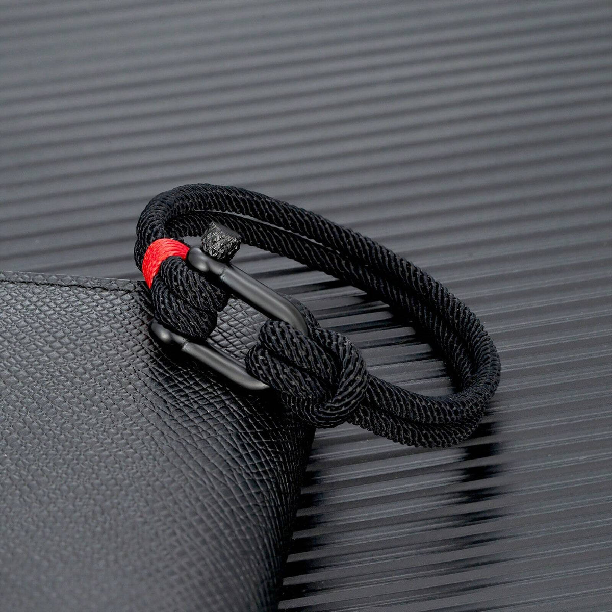 Men's Stainless Steel U-Shape Buckle Paracord Bracelet