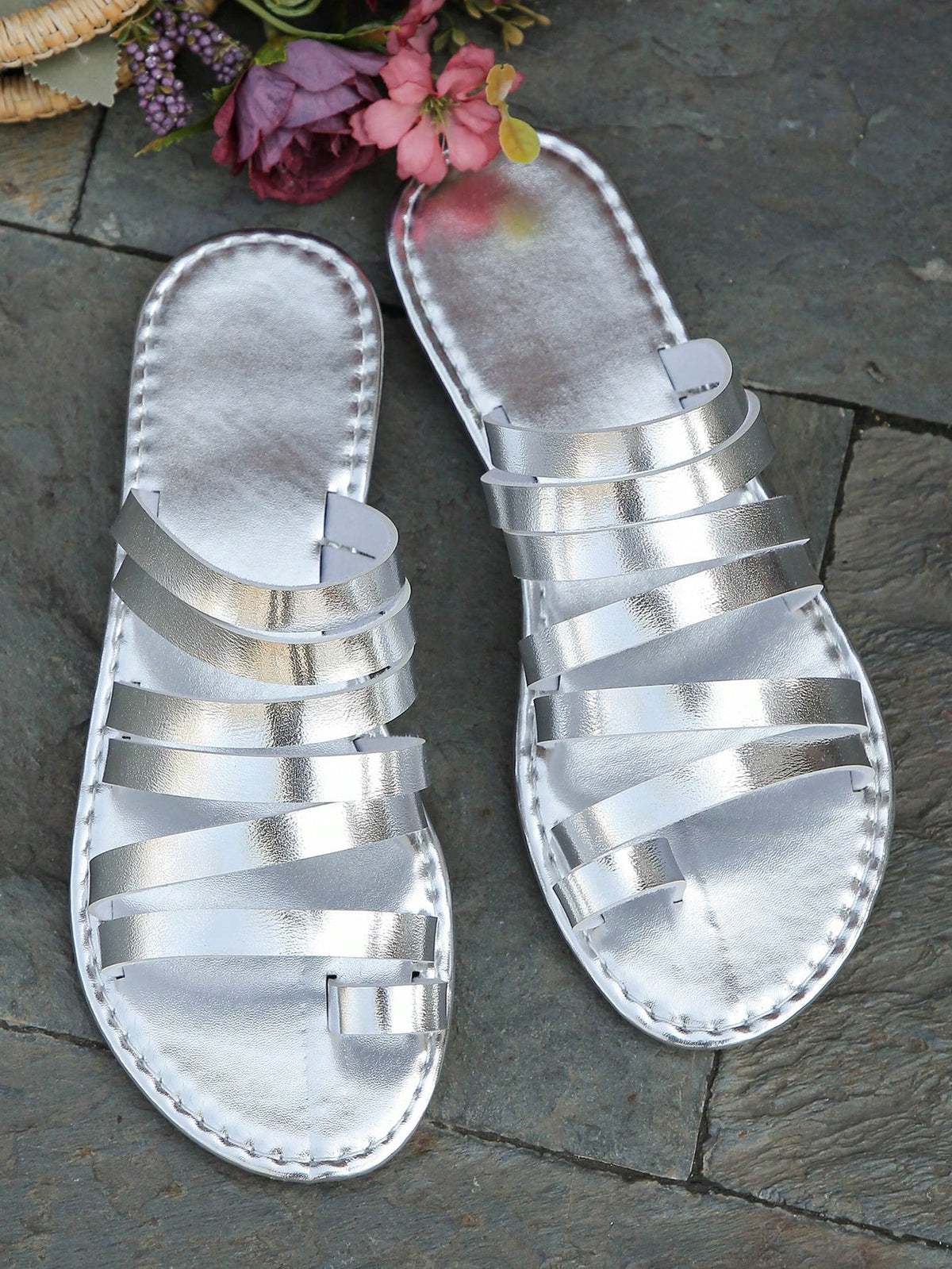 Women's Toe Ring Woven Flat Slip-On Beach Flip-Flop Sandals