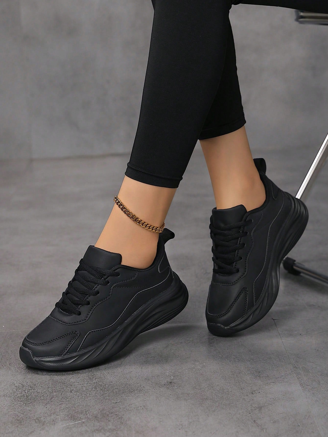 Women's Casual Lightweight Lace-Up Running Shoes