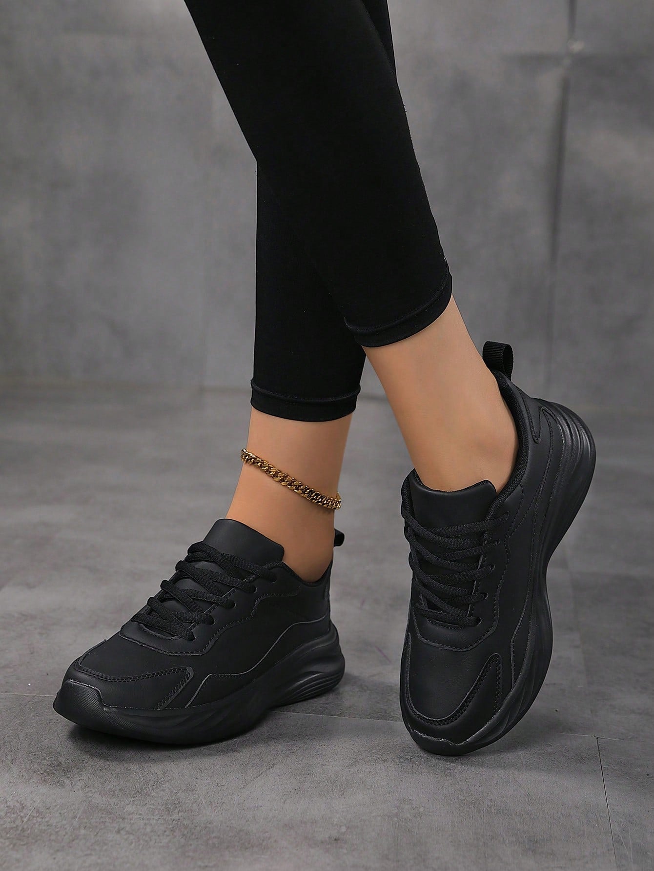 Women's Casual Lightweight Lace-Up Running Shoes