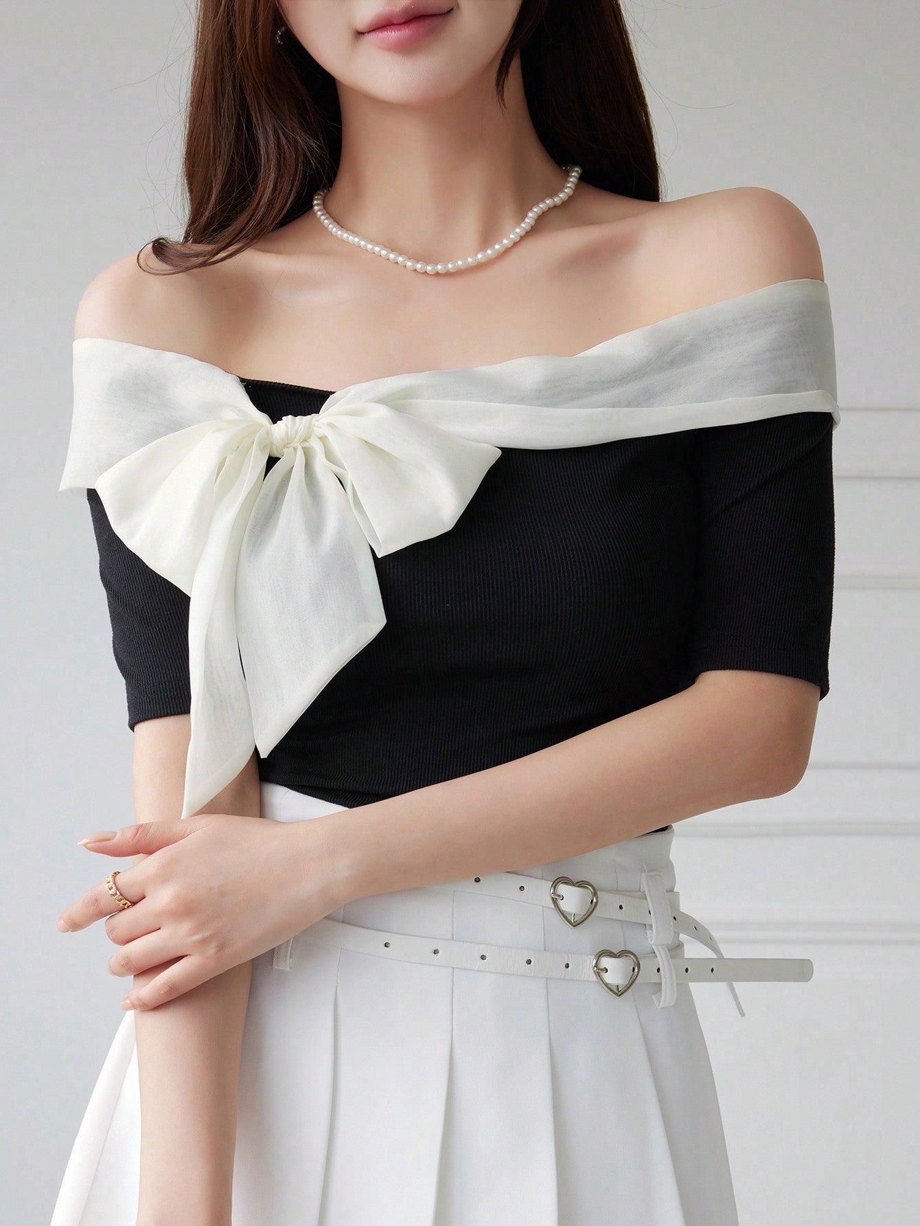Women's Casual Contrast Bow Off Shoulder Short Sleeve Crop Top