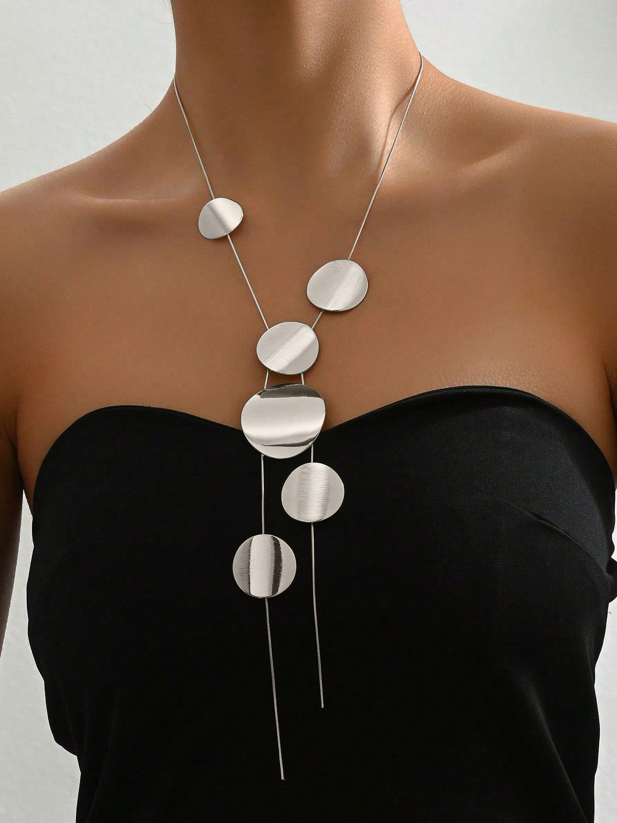 Women's Elegant Twisted Serpentine Chain Necklace