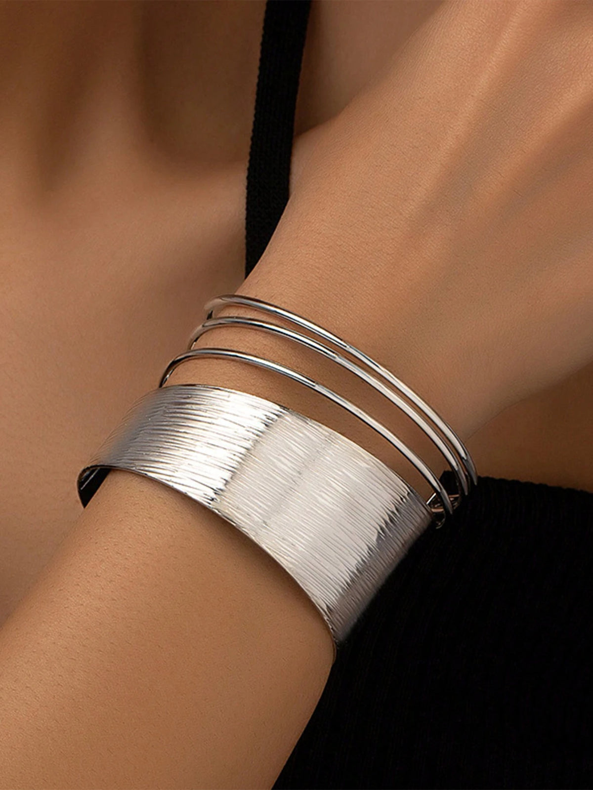 Women's Semi-Hollow Open Cuff Bracelet