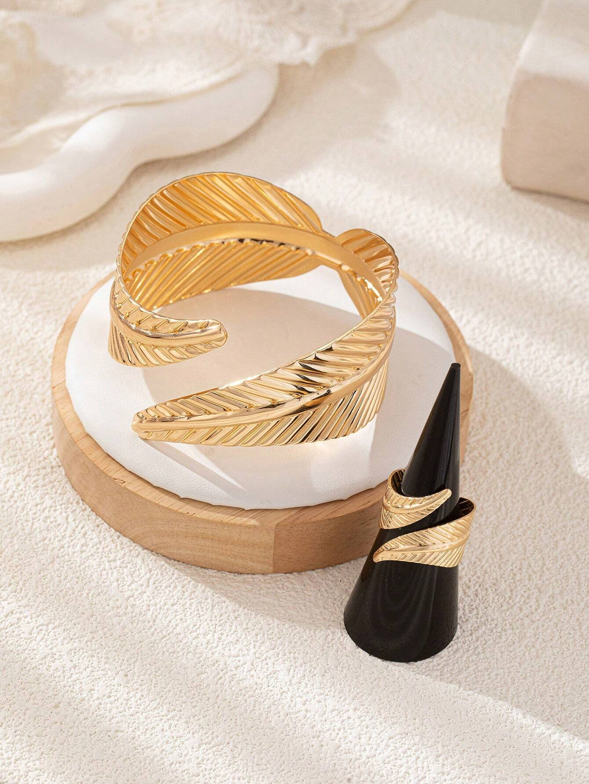 Women's Leaf Shaped Metal Bracelet and Adjustable Open Ring Set