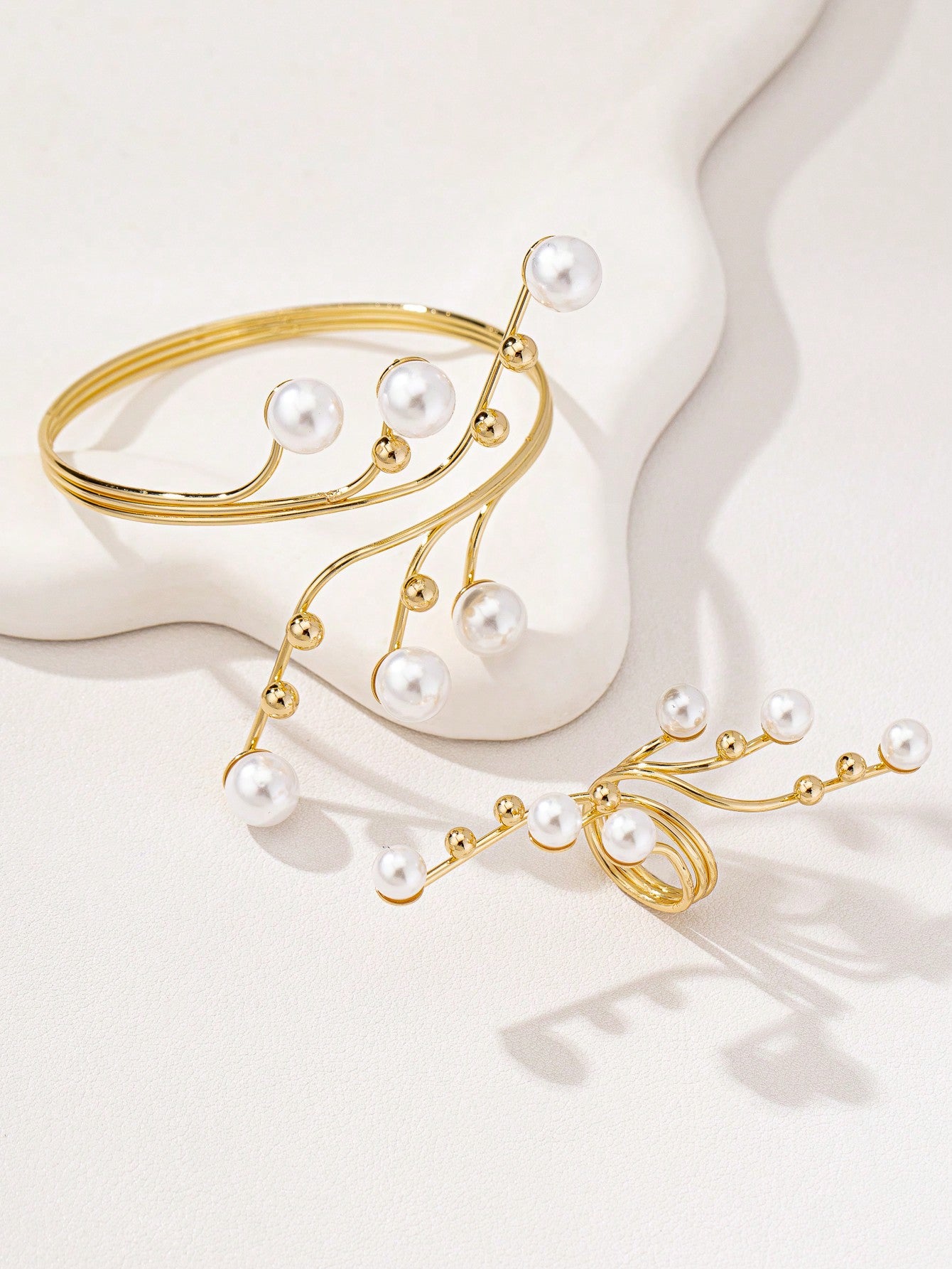 Women's Retro Geometric Line Pearl Gold Bangle & Ring Set