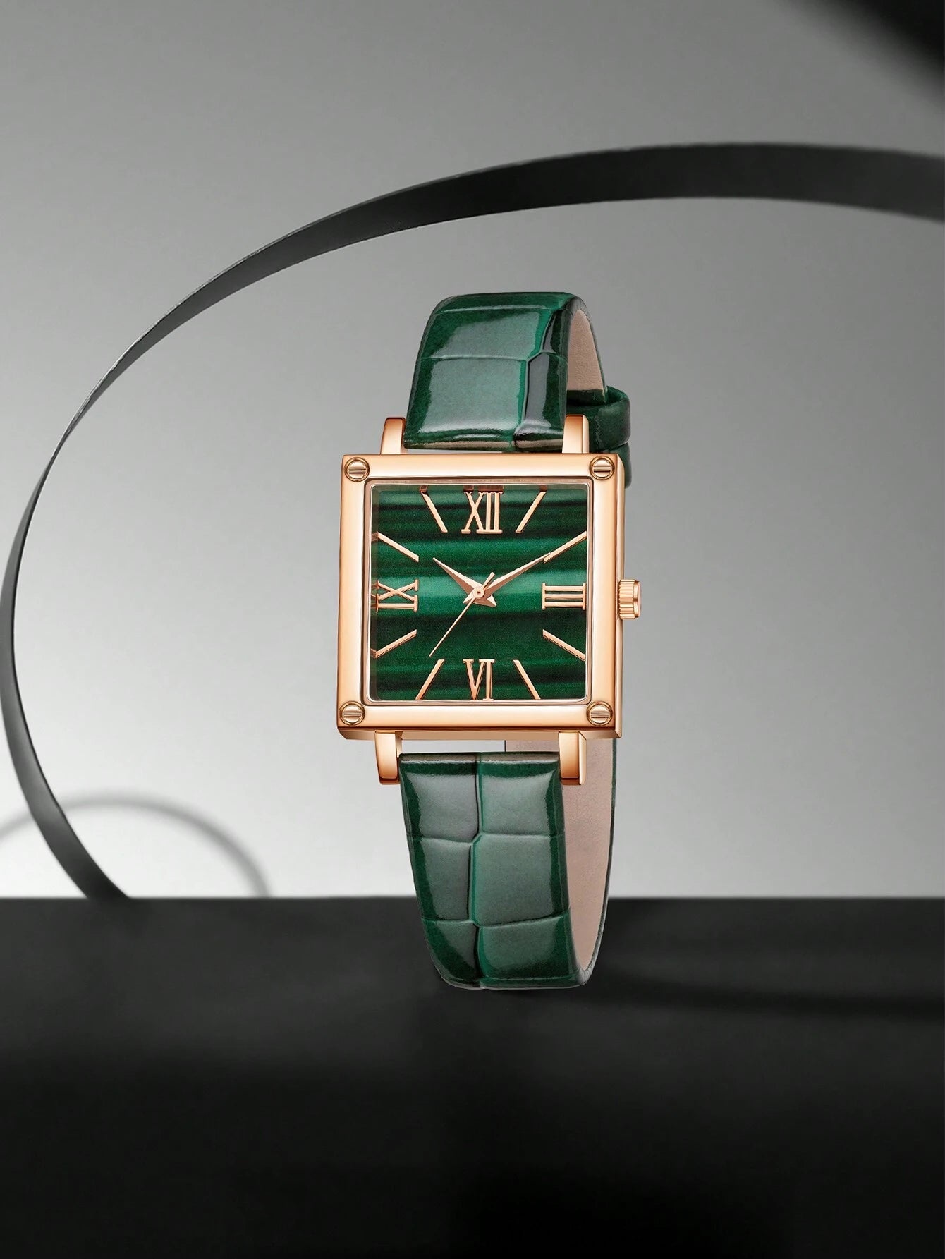 Ladies' 5-Piece Retro Square Dial Quartz Watch Bracelet Set