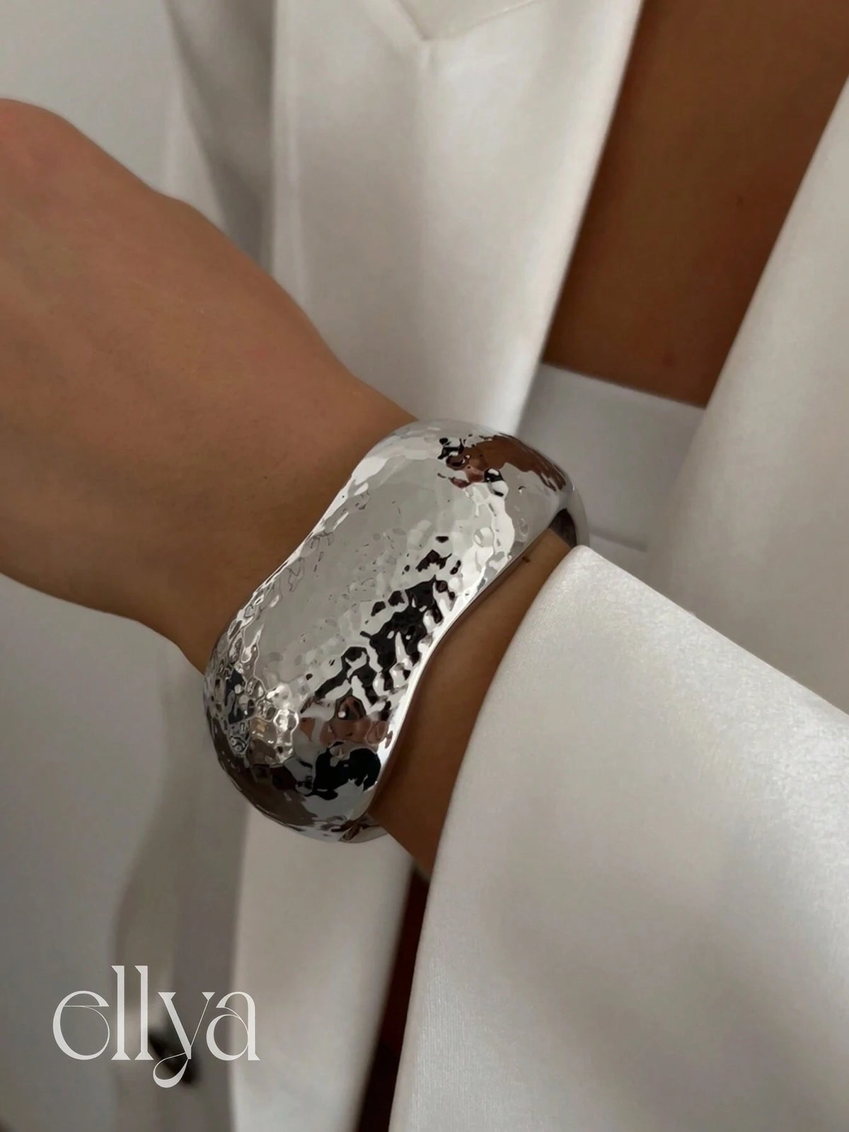 Women's Vintage Asymmetrical Wide Metal Cuff Bracelet