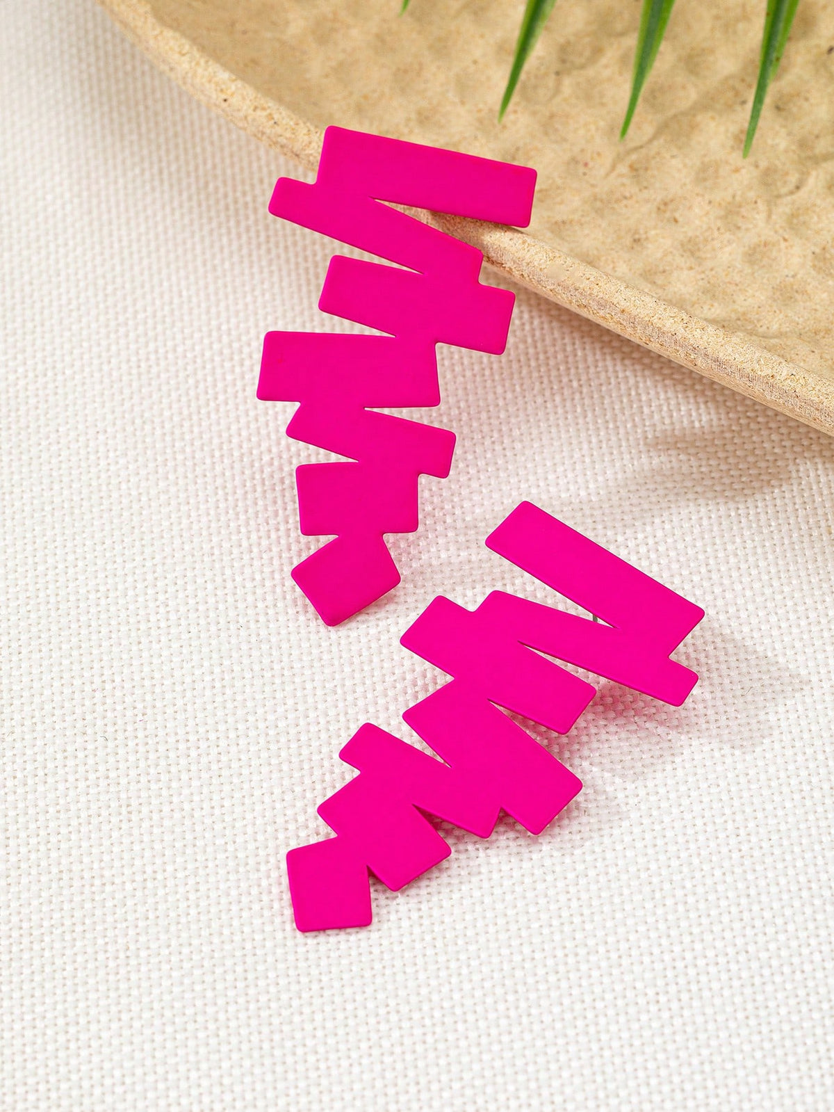 Women's Asymmetrical Geometric Retro Metal Stud Earrings