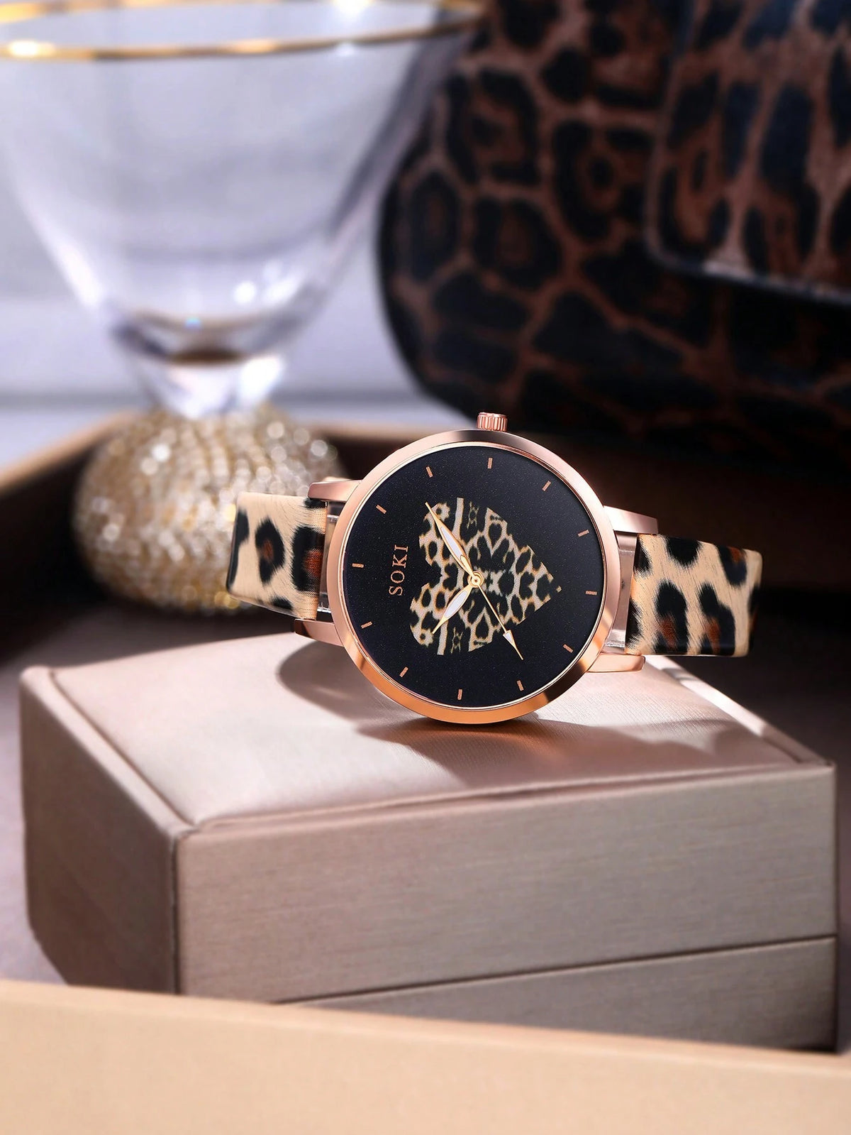 Women's Elegant Quartz Watch and Jewelry Set