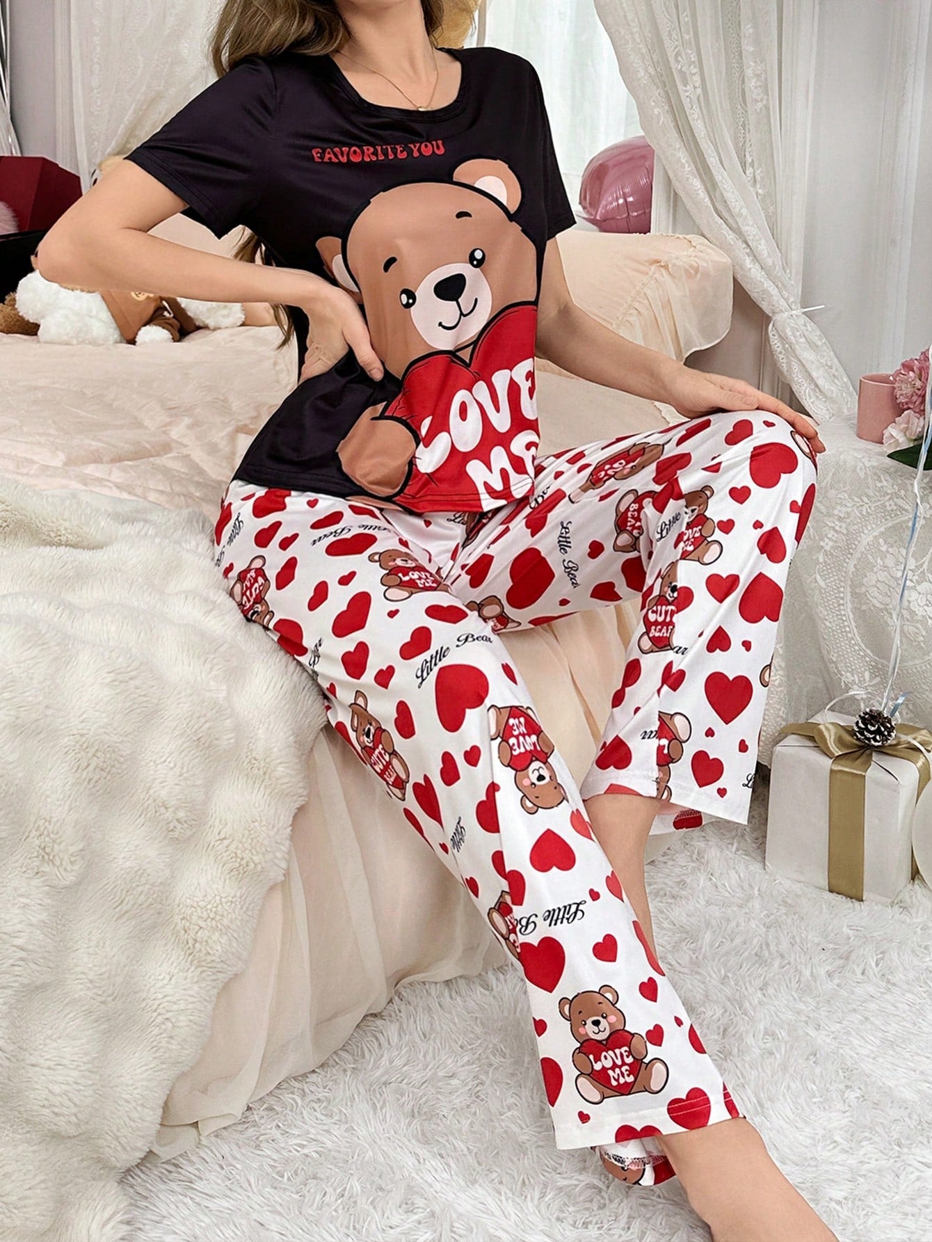 Women's Valentine's Day Heart Print Colorblock Short Sleeve Pajama Set