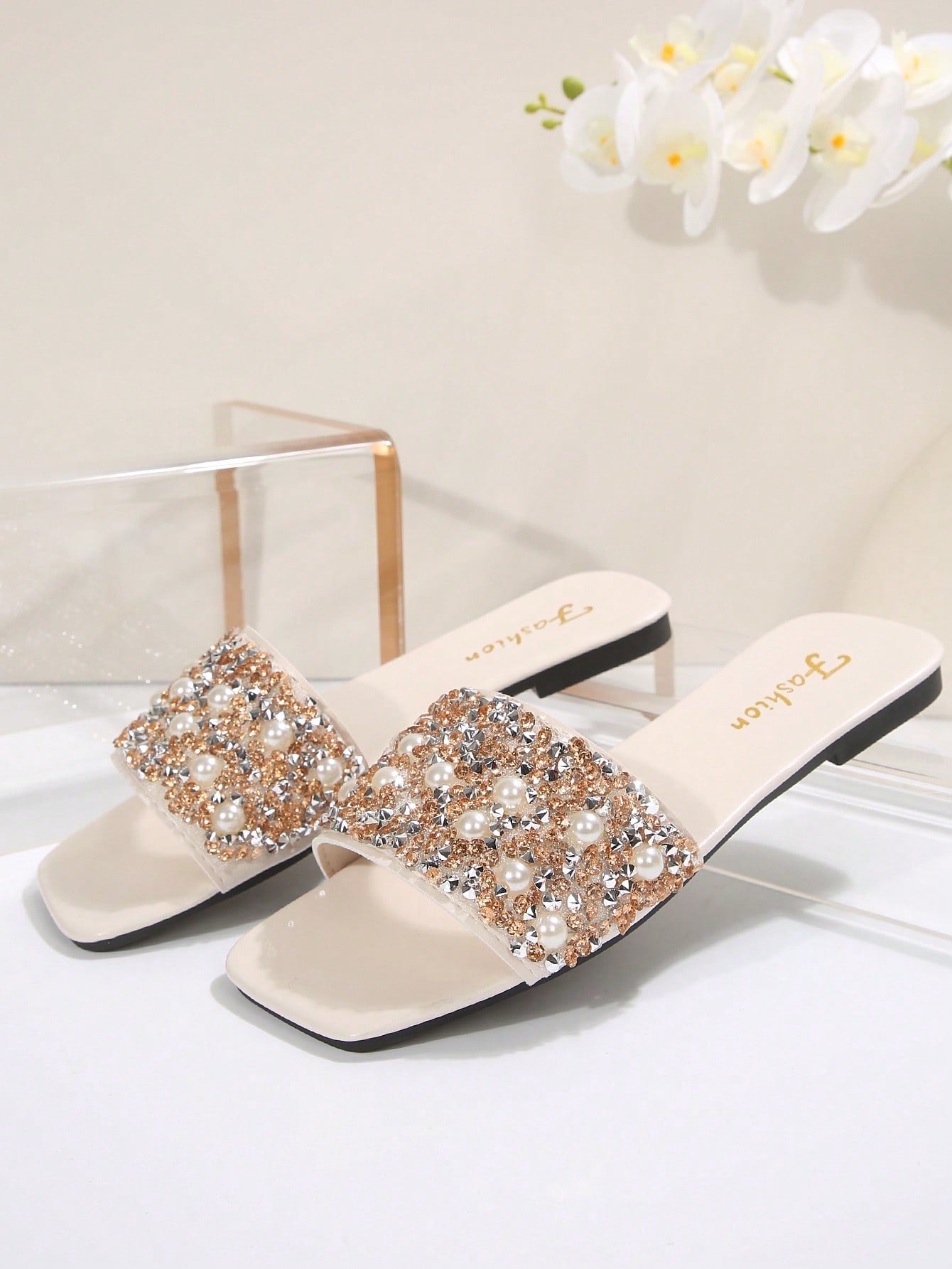 Women's Plus Size Pearl Decor Slip-On Casual Flat Mule Sandals
