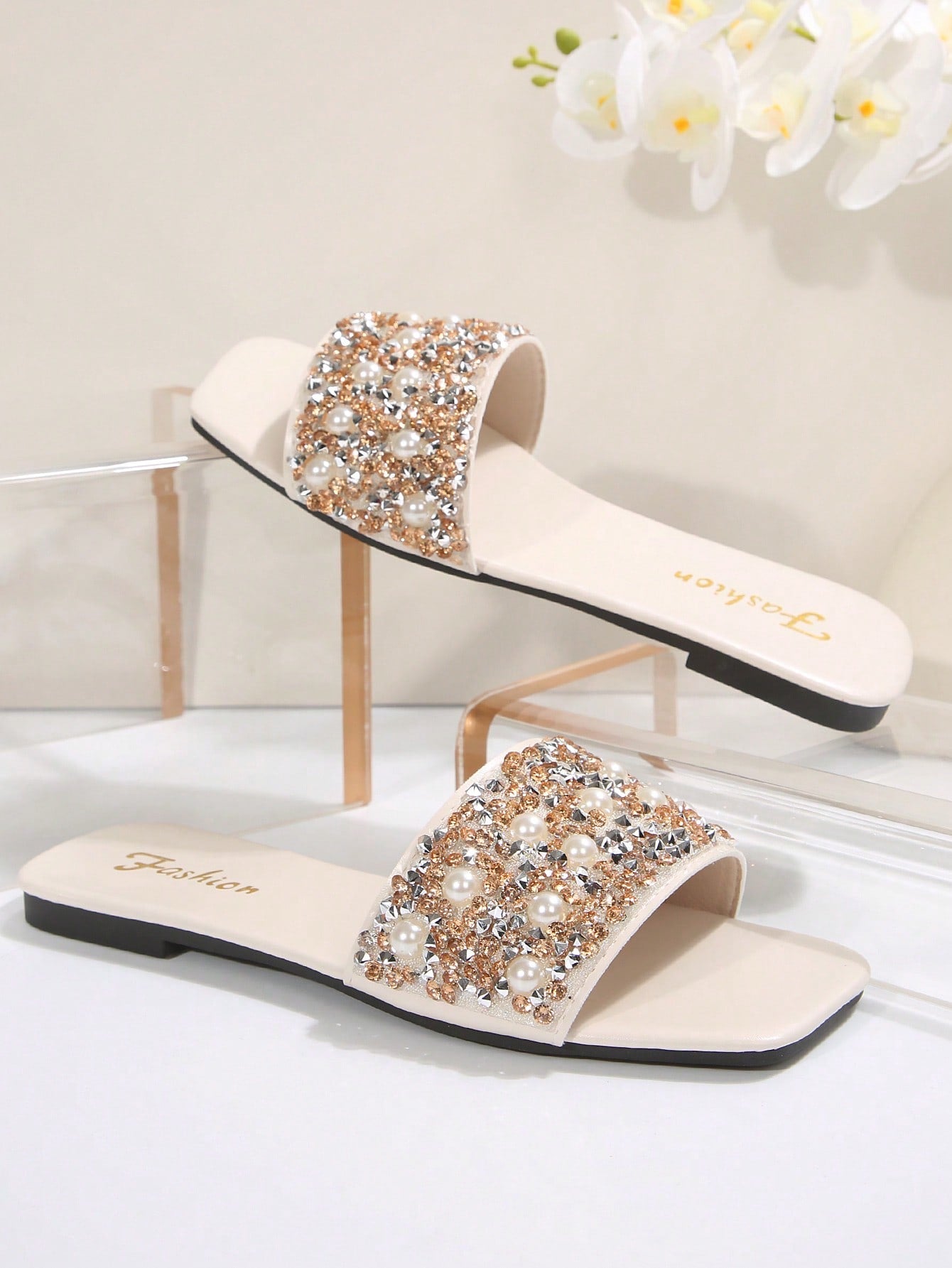Women's Plus Size Pearl Decor Slip-On Casual Flat Mule Sandals