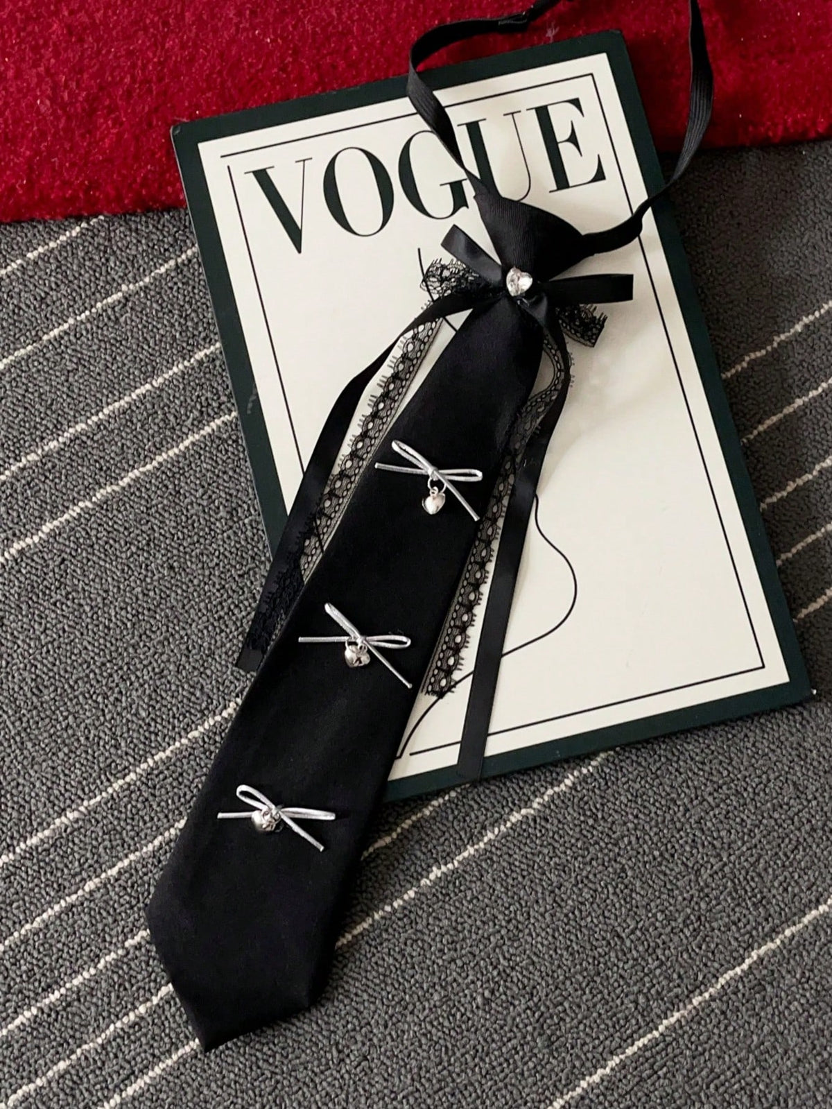 Women's Sexy Lace Small Bow Rhinestone Decorative Shirt Tie