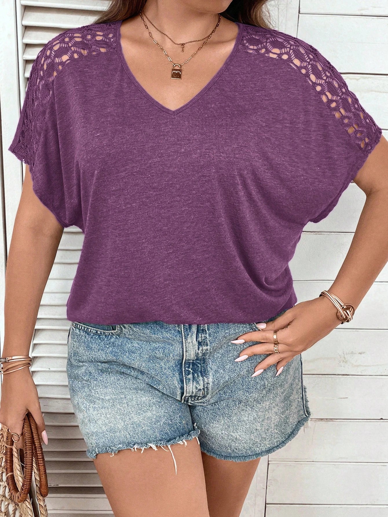 Women's Plus Size Casual Plain V-Neck Short Sleeve T-Shirt