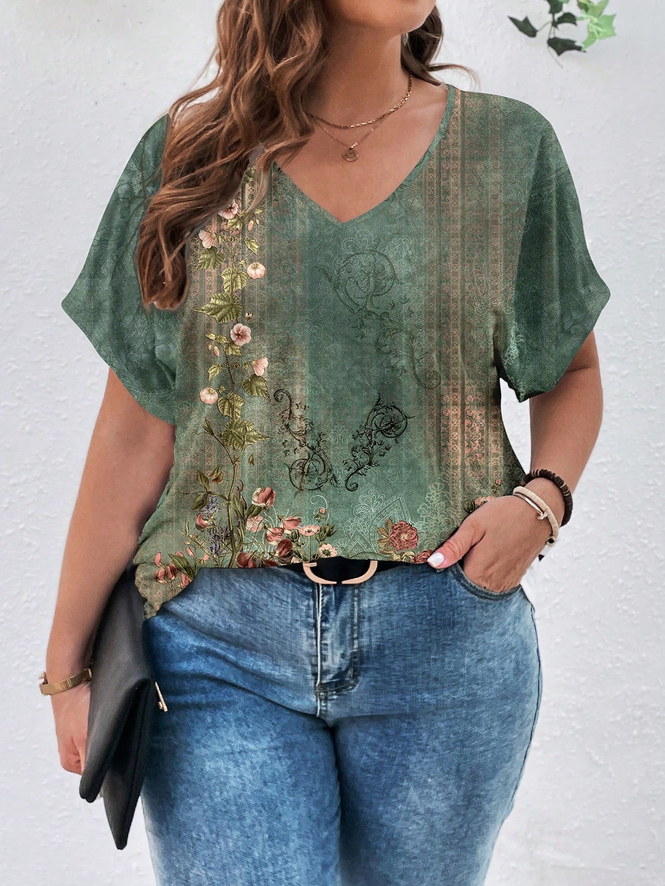 Women's Plus Size Casual V-Neck Short Sleeve Summer T-Shirt