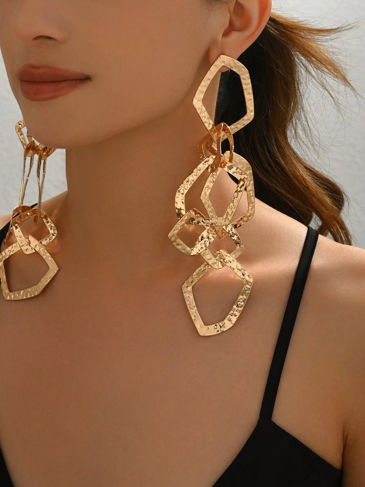 Women's Asymmetrical Geometric Metal Tassel Stud Earrings