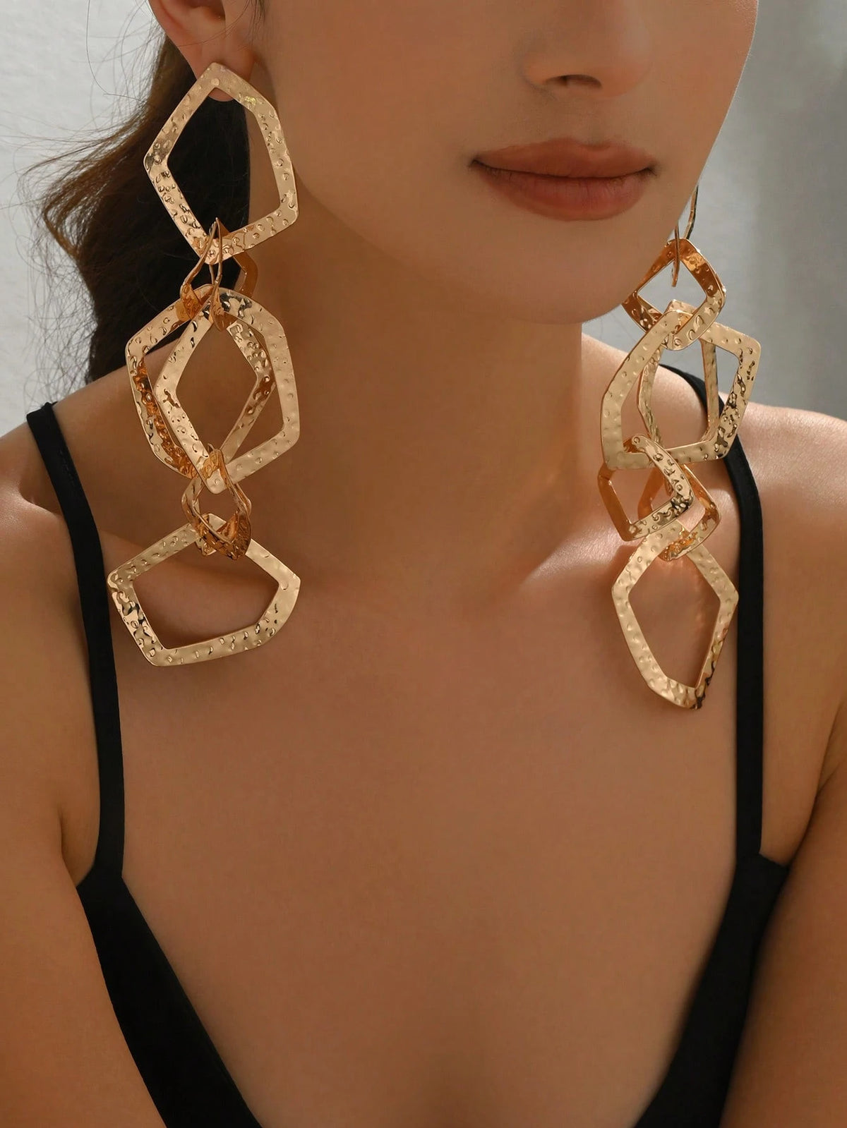 Women's Asymmetrical Geometric Metal Tassel Stud Earrings