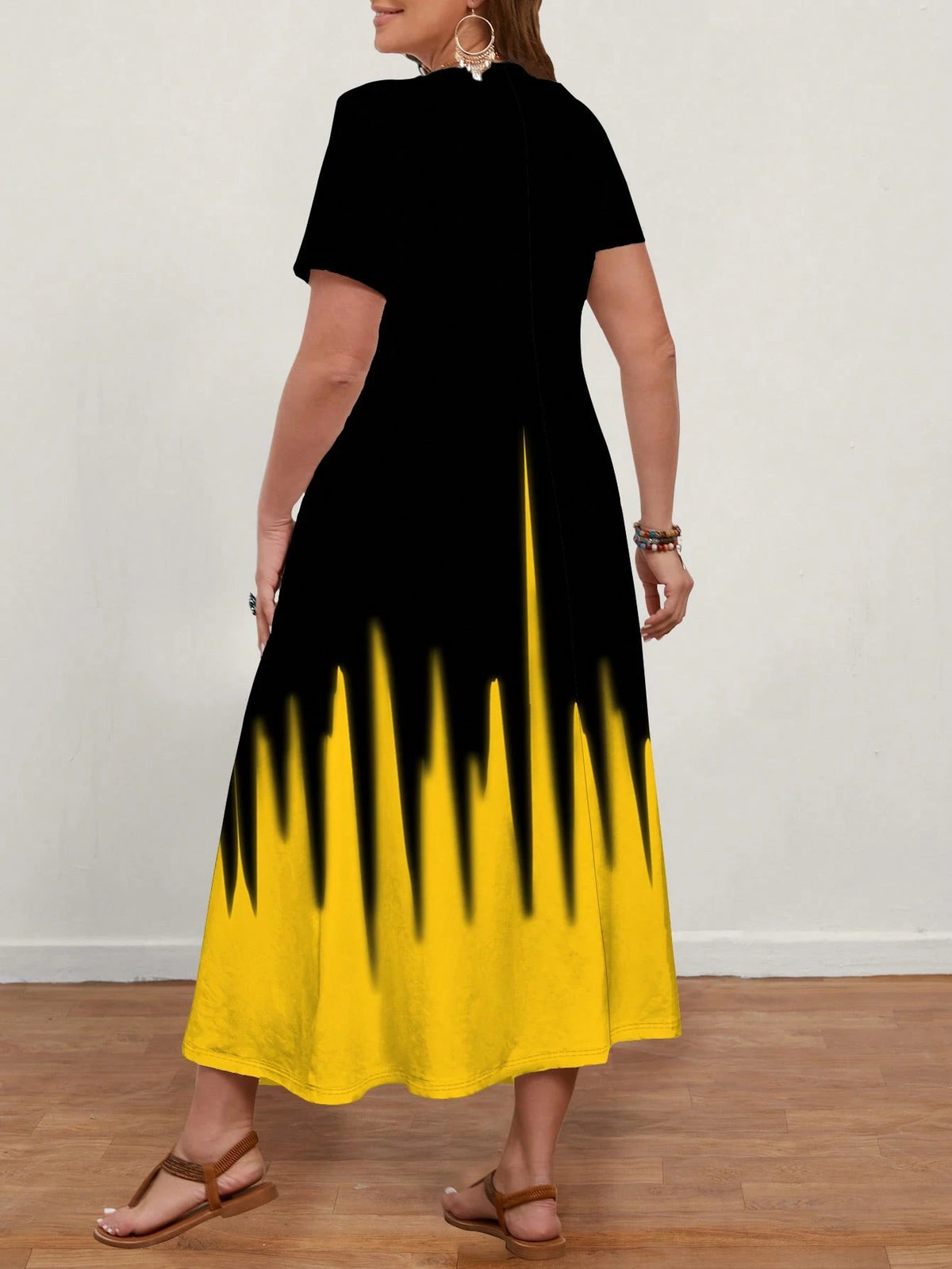 Women's Plus Size Sunflower V-Neck Short Sleeve Casual Midi Dress