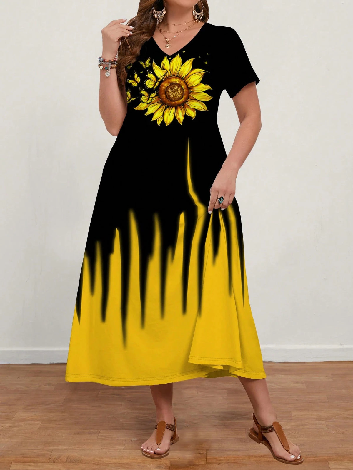 Women's Plus Size Sunflower V-Neck Short Sleeve Casual Midi Dress