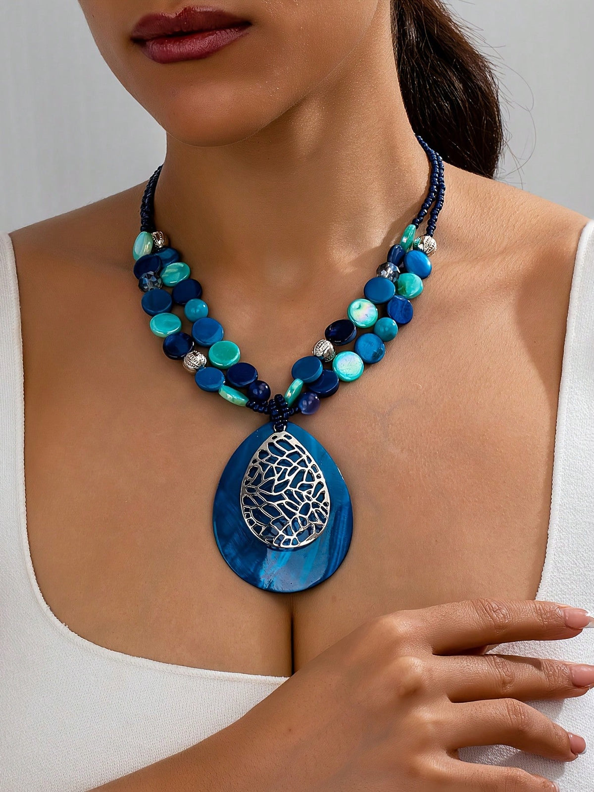 Women's Bohemian Teardrop Shell Geometric Pendant Necklace