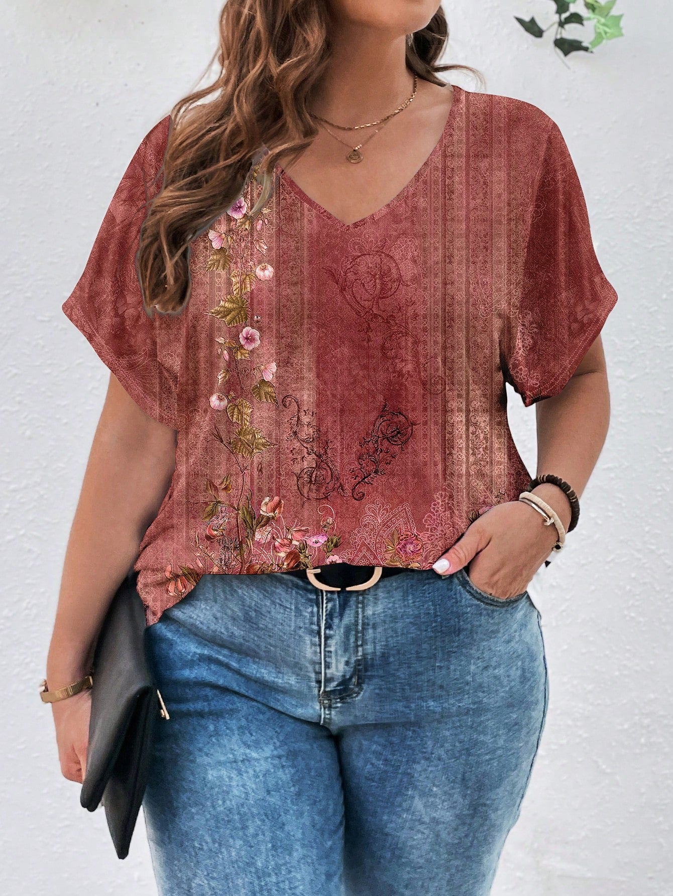 Women's Plus Size Casual V-Neck Short Sleeve T-Shirt
