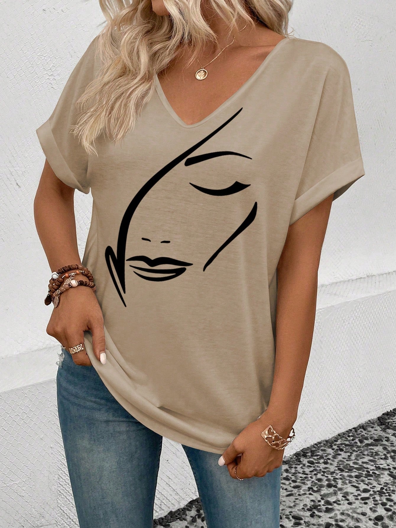 Women's Face Print V-Neck Short Sleeve Casual T-Shirt