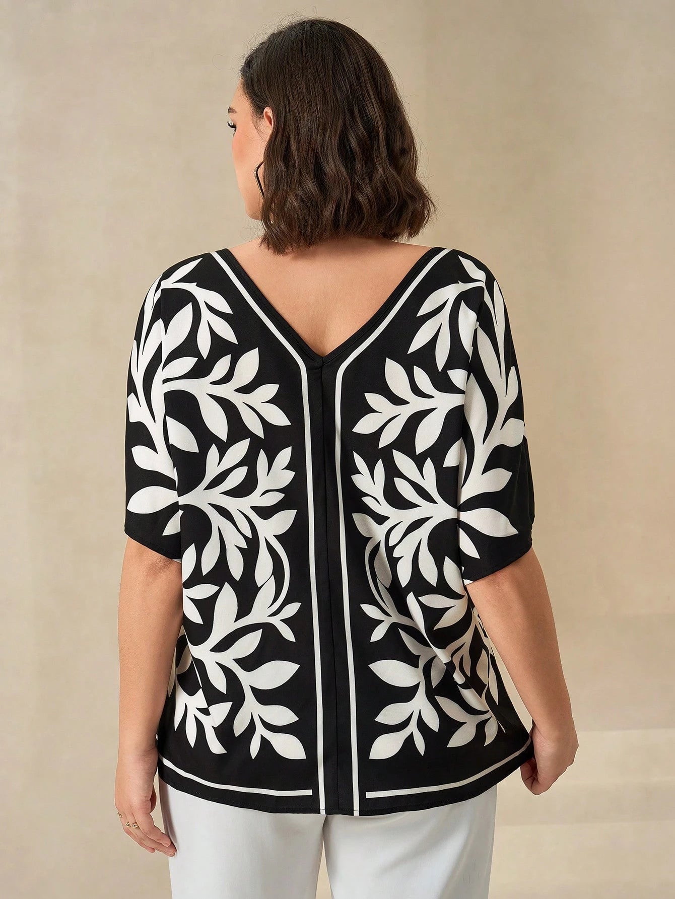 Women's Plus Size Floral Print V-Neck Short Sleeve Blouse