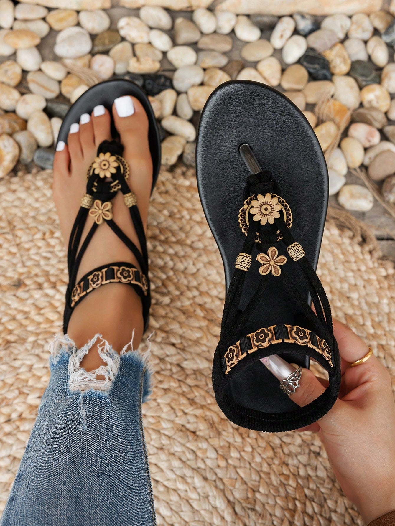 Women's Bohemian Style Flat Casual Versatile Beach Sandals Black