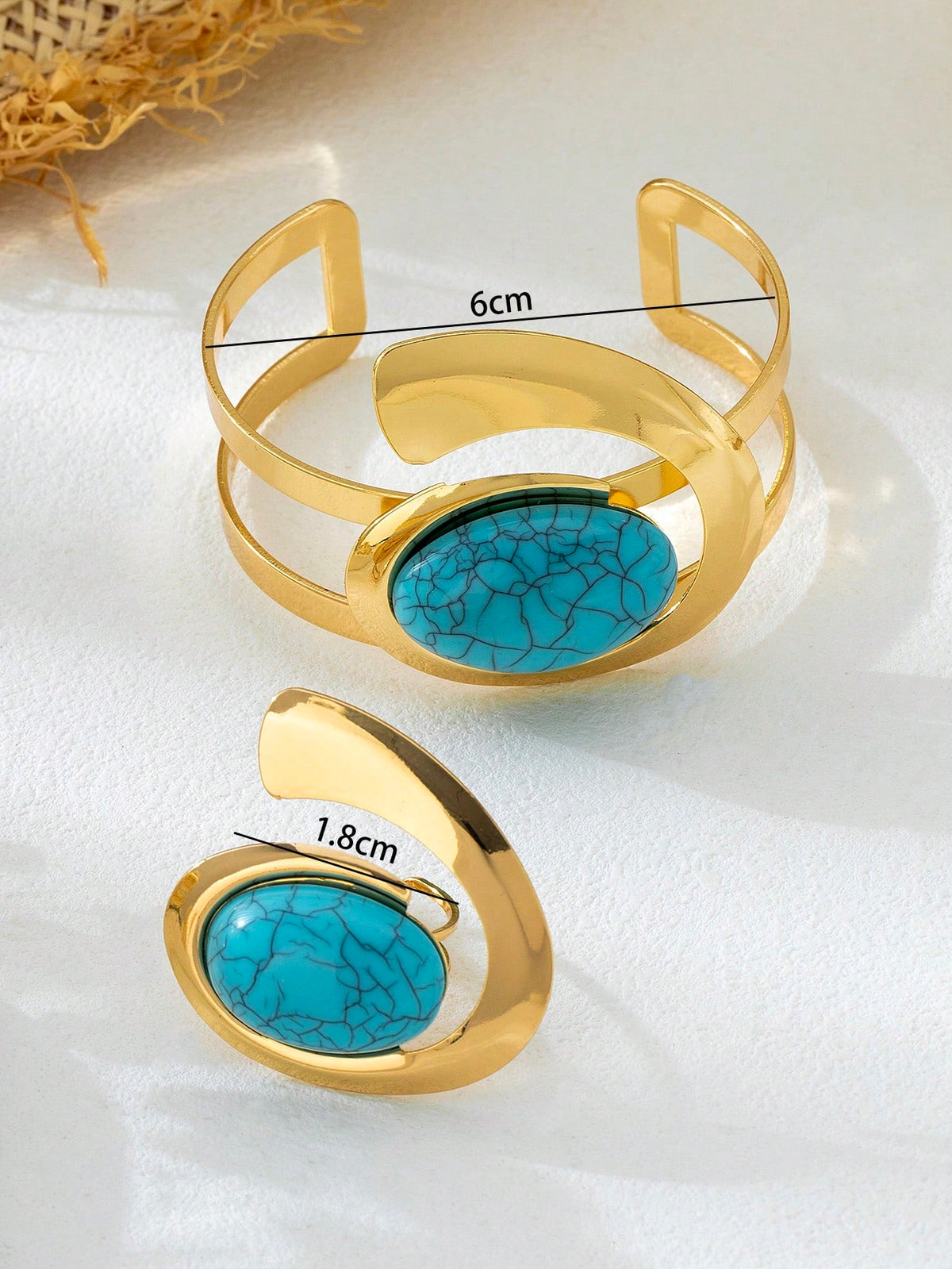 Women's Fashionable Metal Embedded Pearl Bracelet & Ring Set