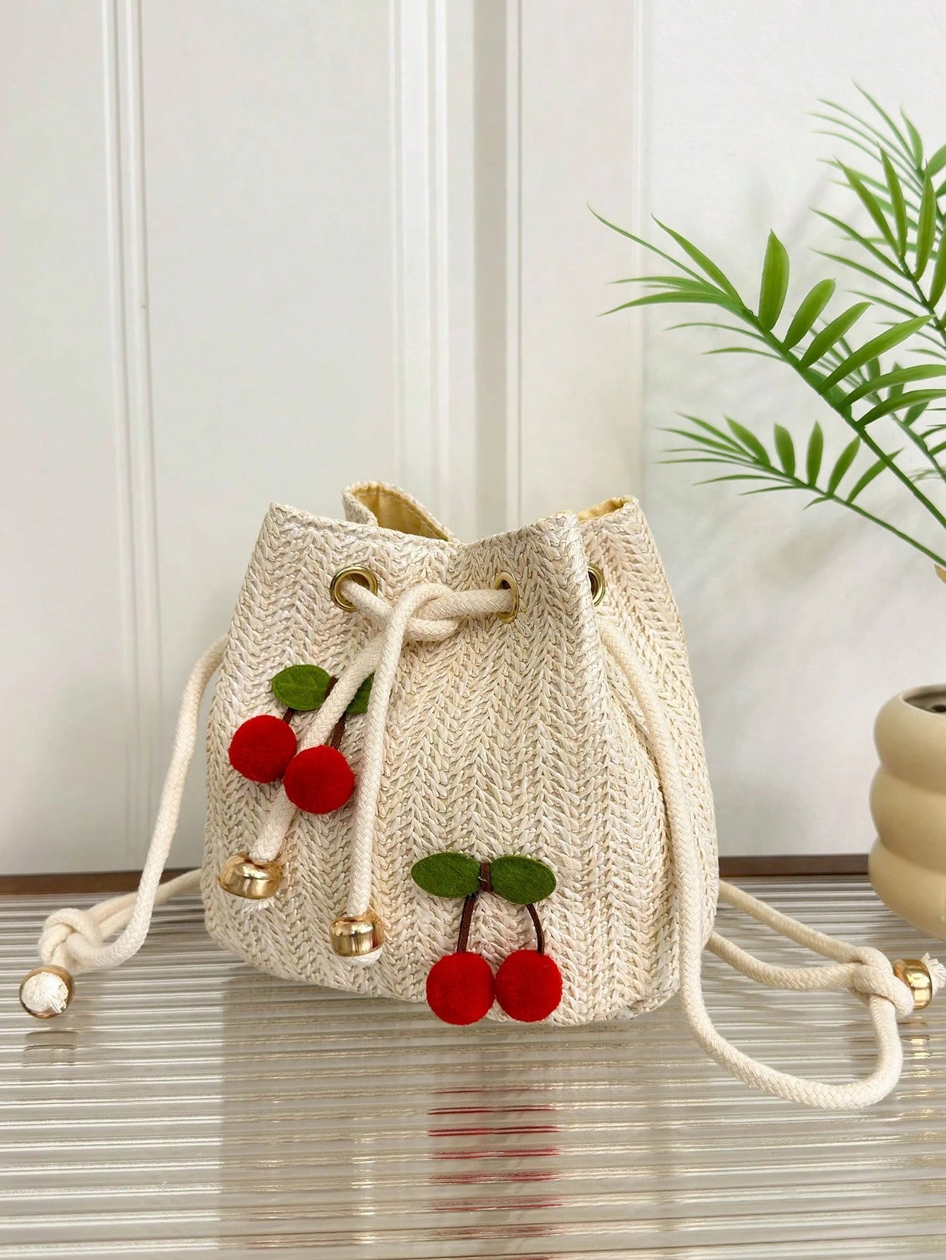 Women's Fashion Strawberry Applique Drawstring Straw Crossbody Bucket Bag