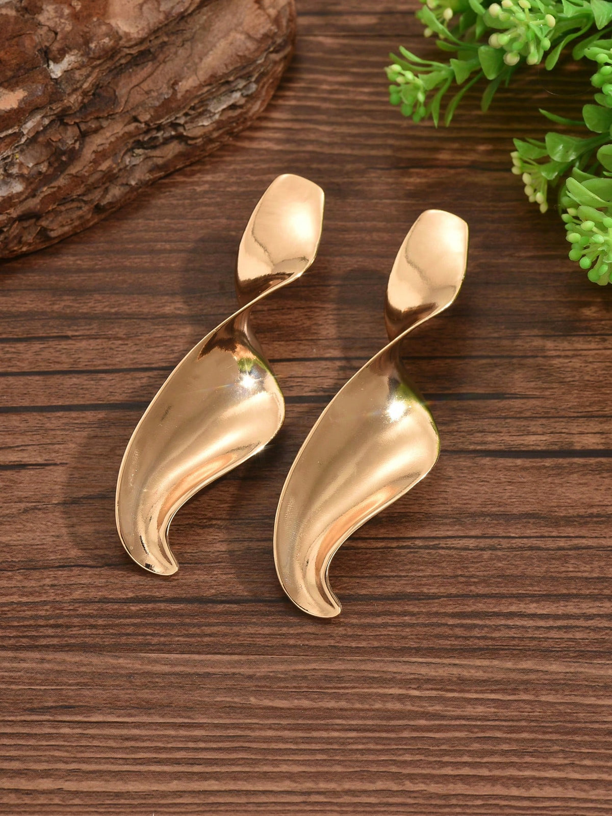 Women's Geometric Gold Metallic Long Dangle Earrings