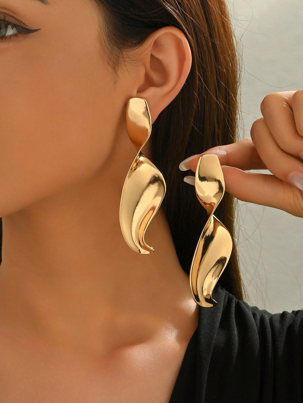Women's Geometric Gold Metallic Long Dangle Earrings