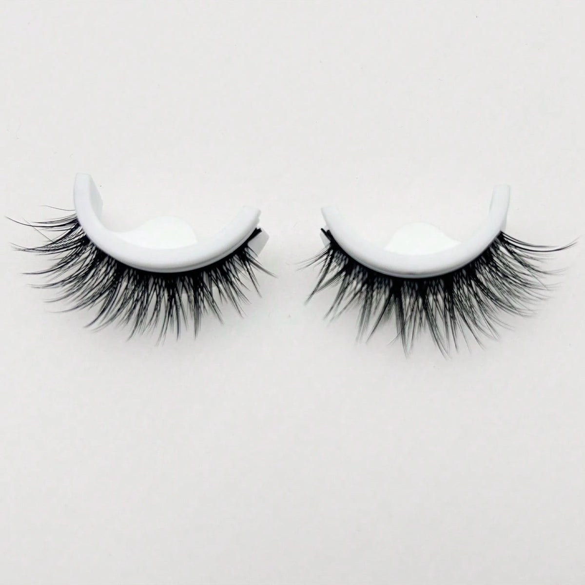 Women's Natural Doll Eye Pre Adhesive False Eyelash Set